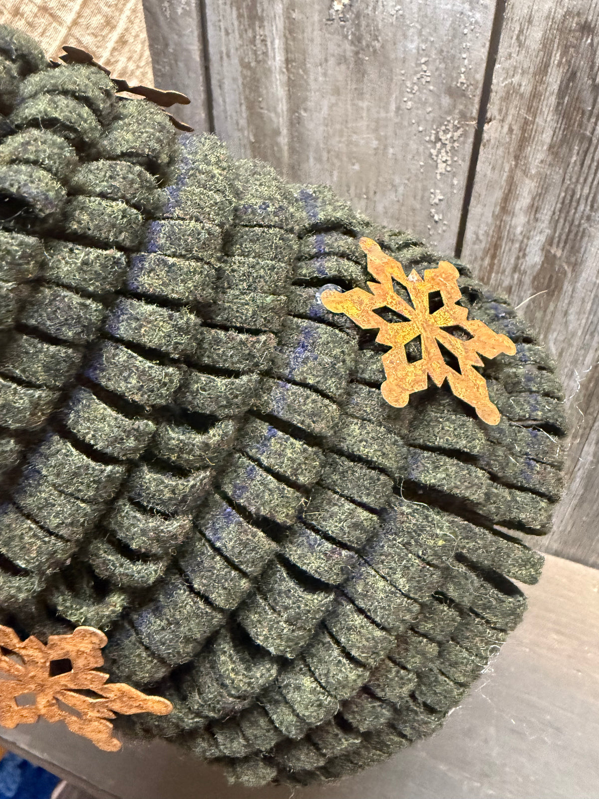 WOOL CONE TREE, 17" Snowflakes & Star