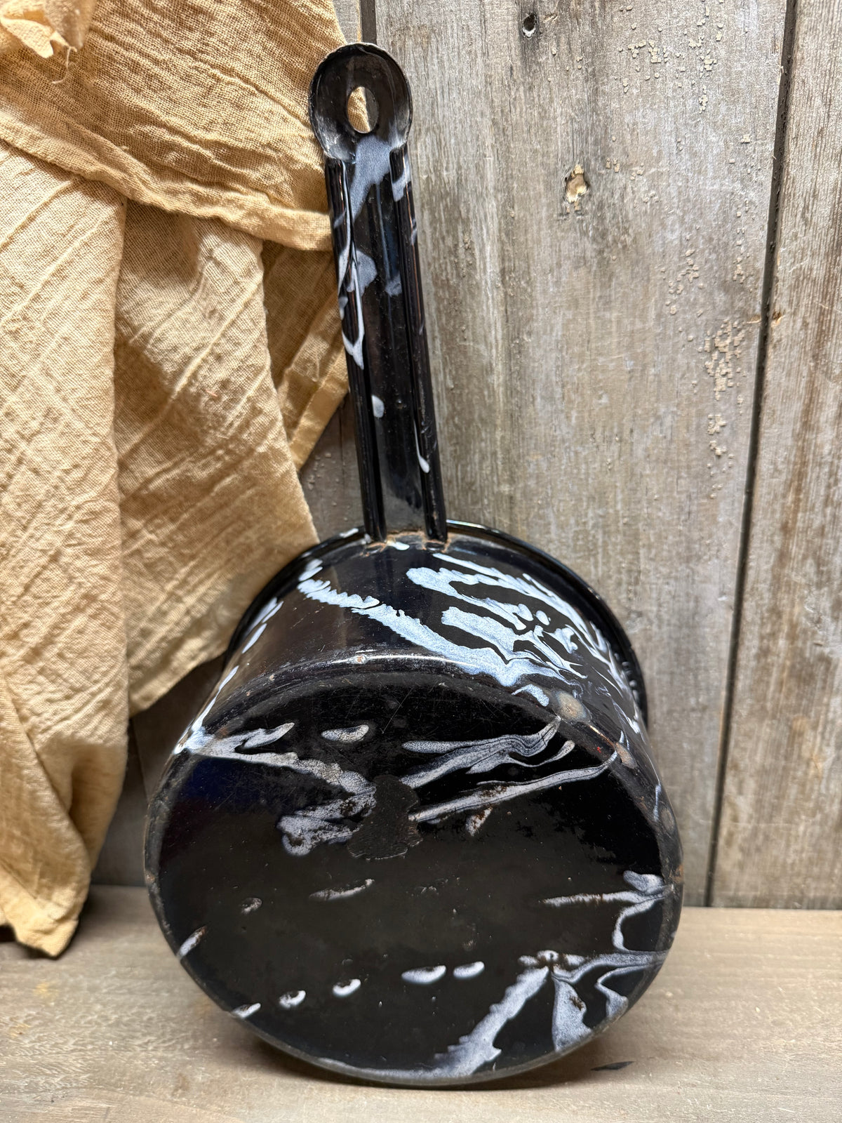 PAN, 12.5", Black/White Swirl Enamel