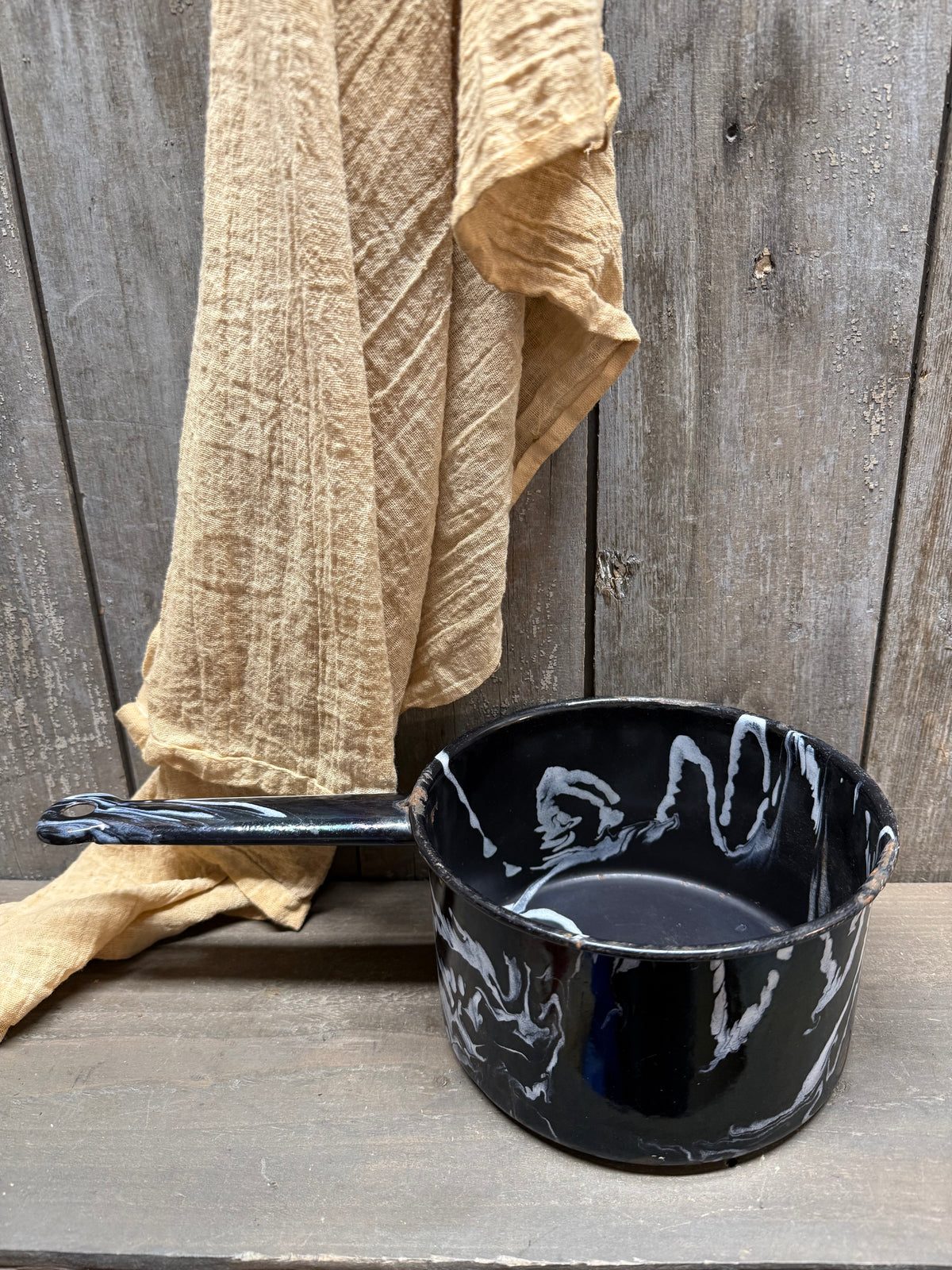 PAN, 12.5", Black/White Swirl Enamel