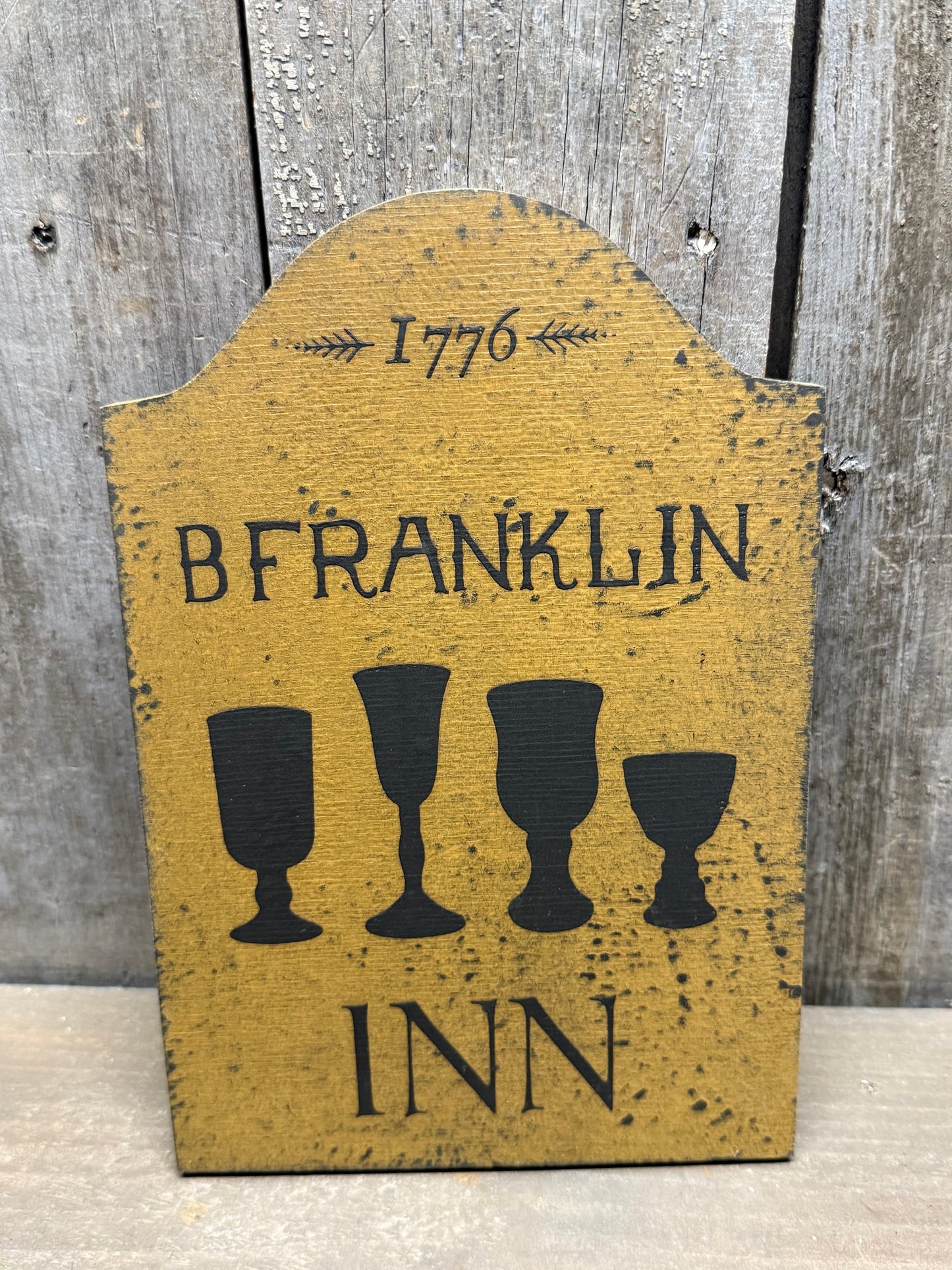 Shelf Sitter, 9"x 6", B FRANKLIN INN