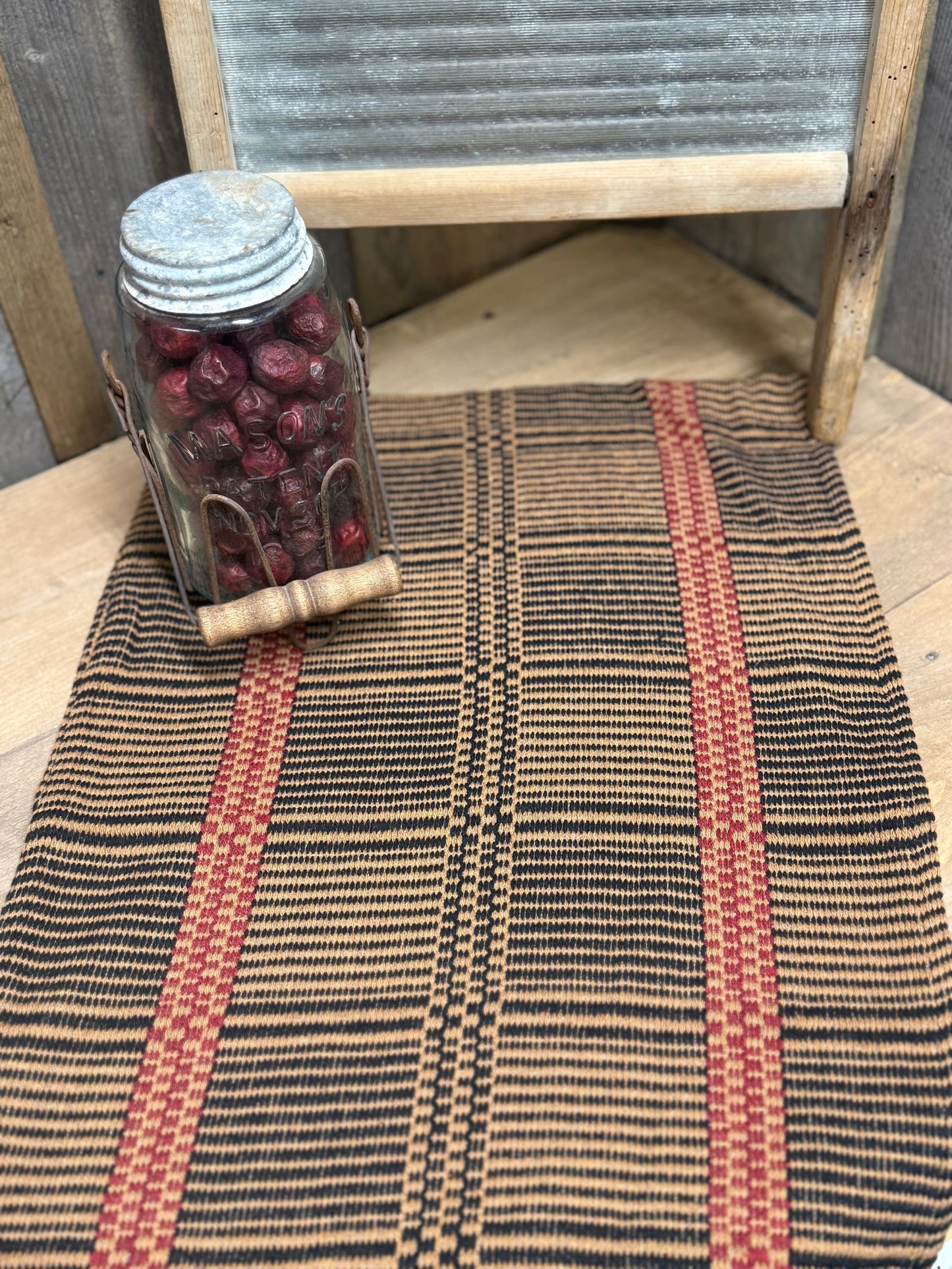 Runner, FHW, LOG CABIN
