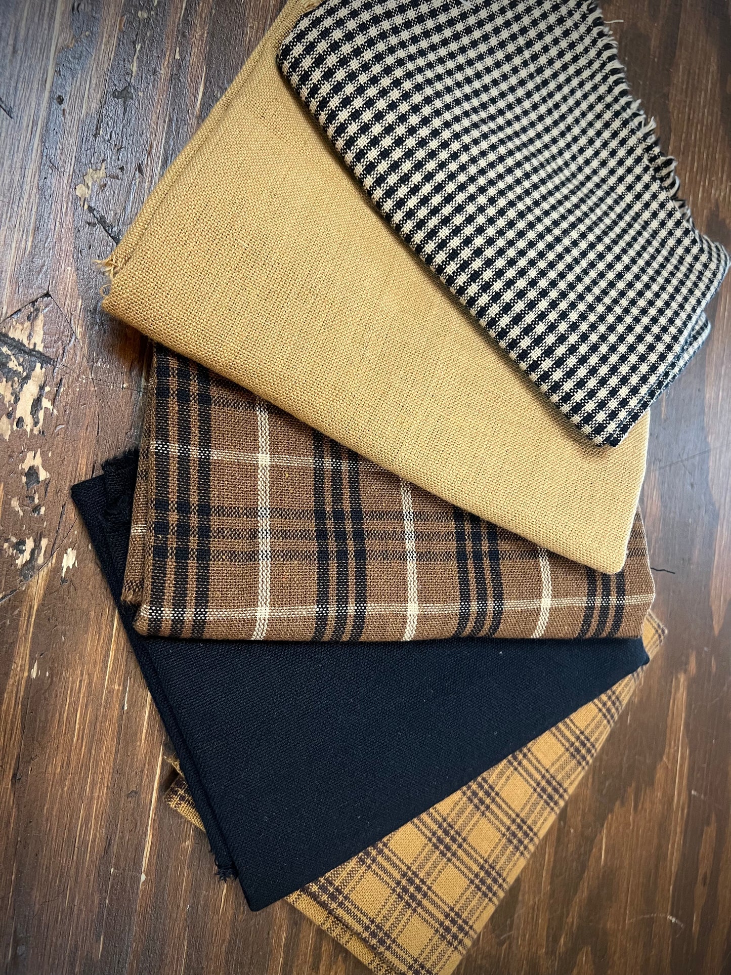 BUNDLE, Homespun Fabric, Assorted