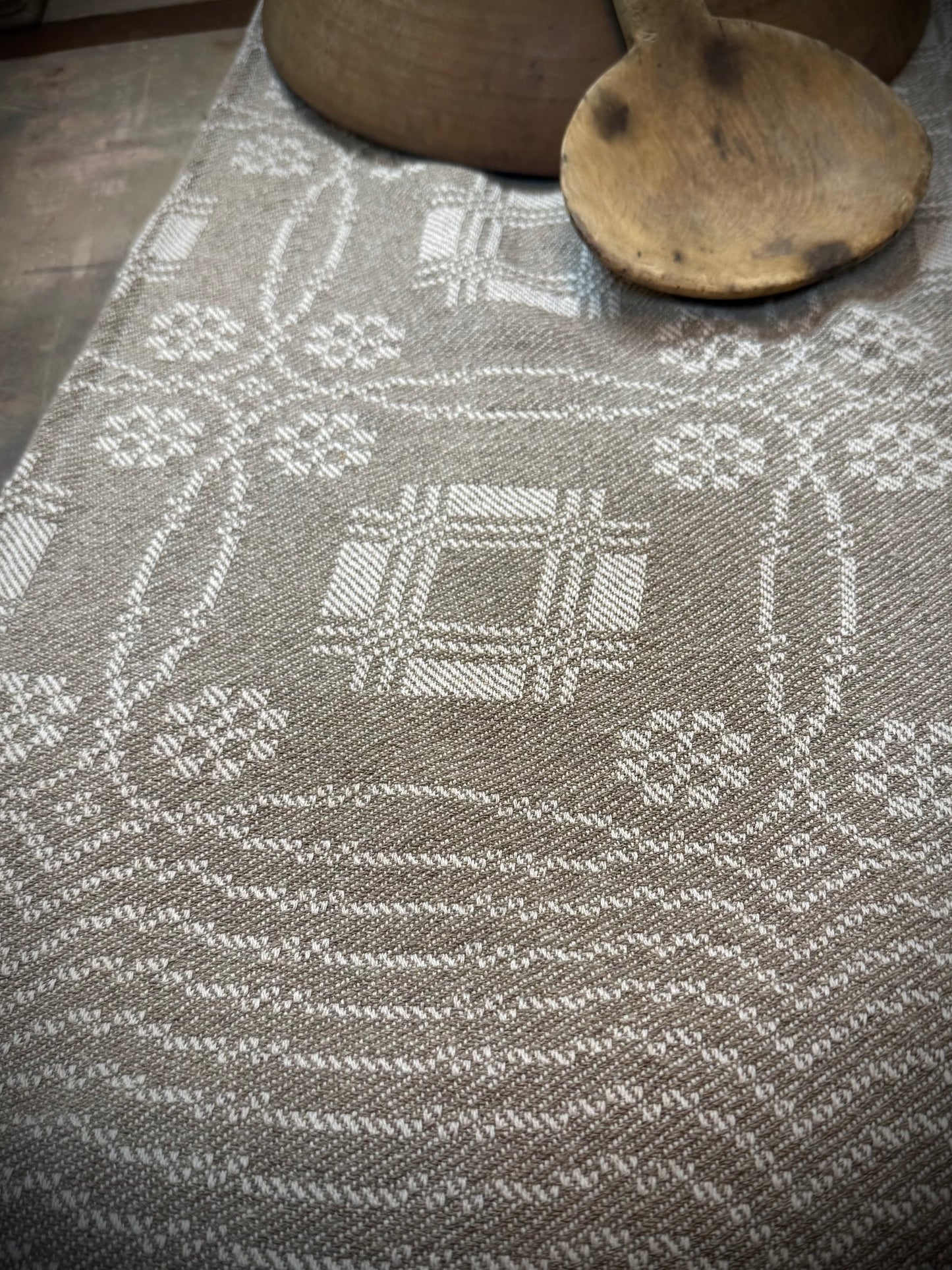 Runner, FHW, WHIG ROSE TWILL