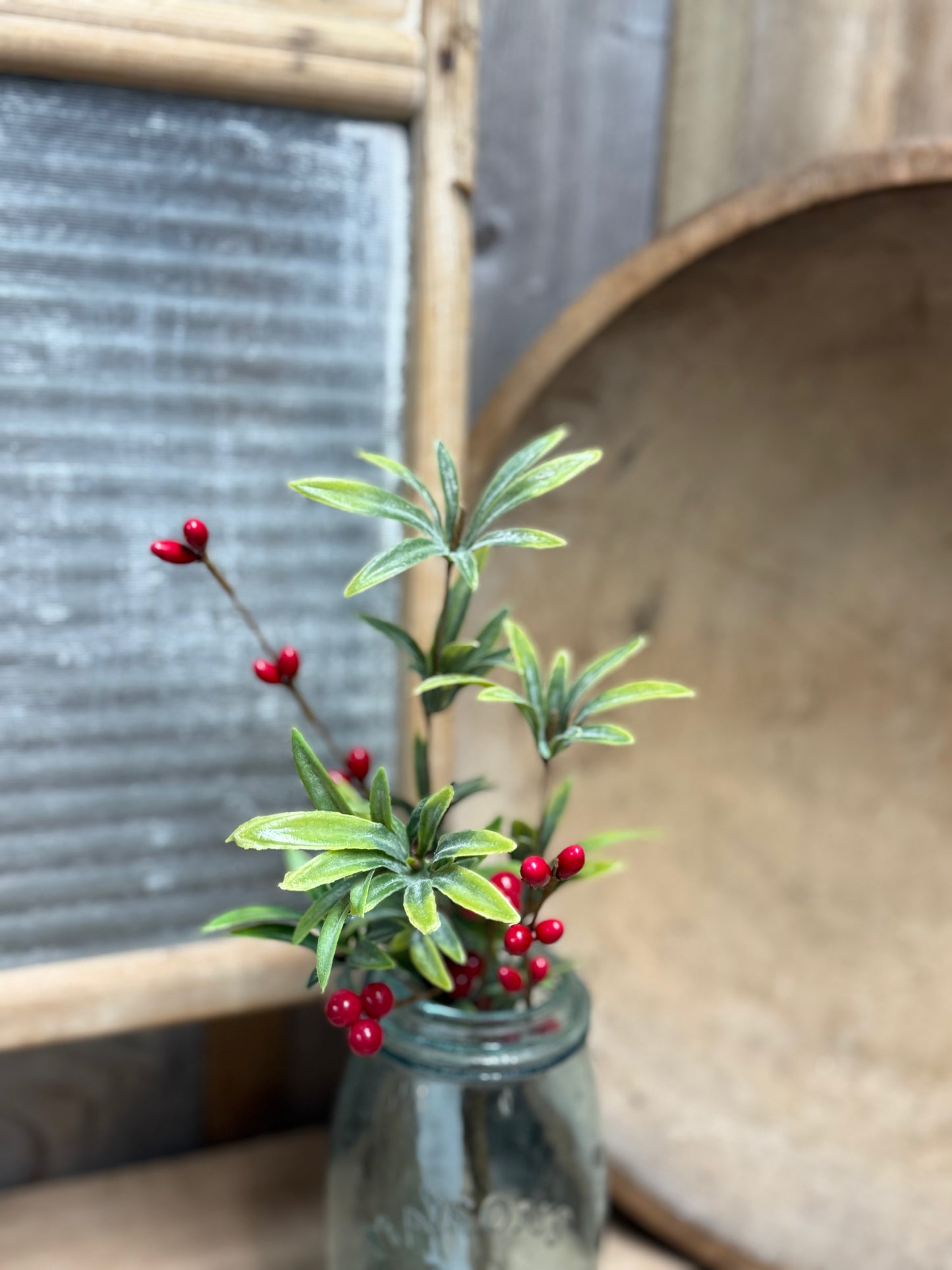Pick, 12", RED BERRY & YEW PINE