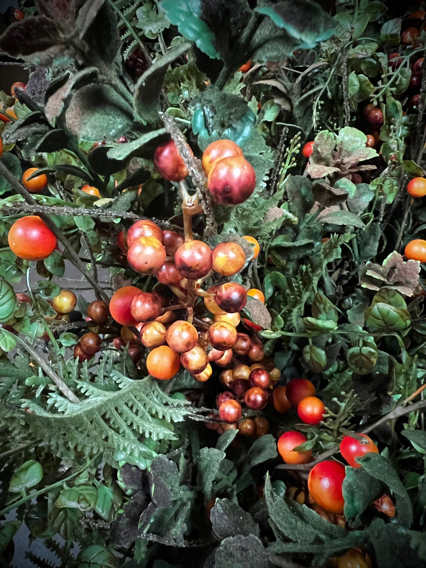 Bunch, 24”, Berry Cluster/ Greens, ORANGE