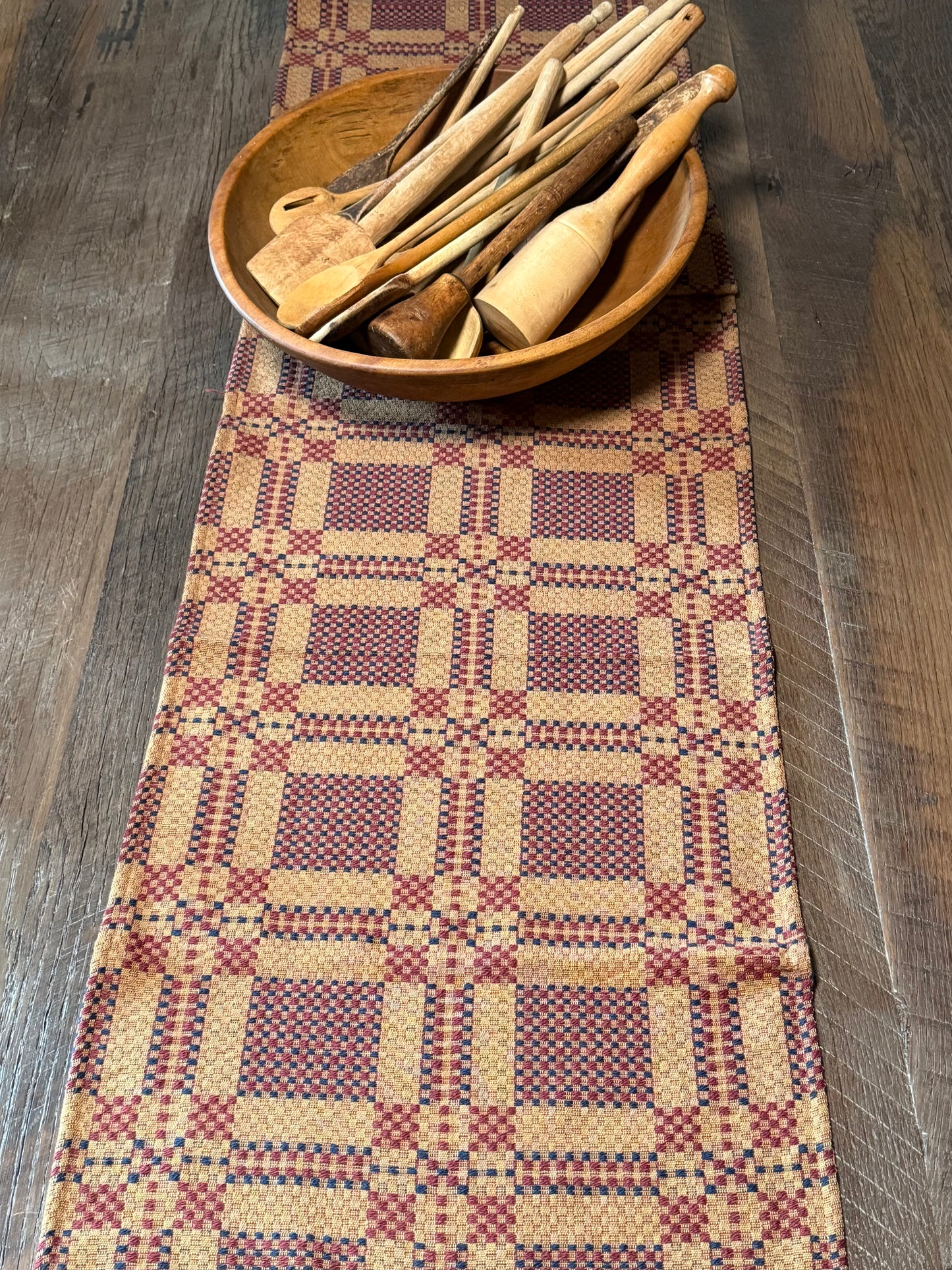 Runner, FHW, JAMESTOWN