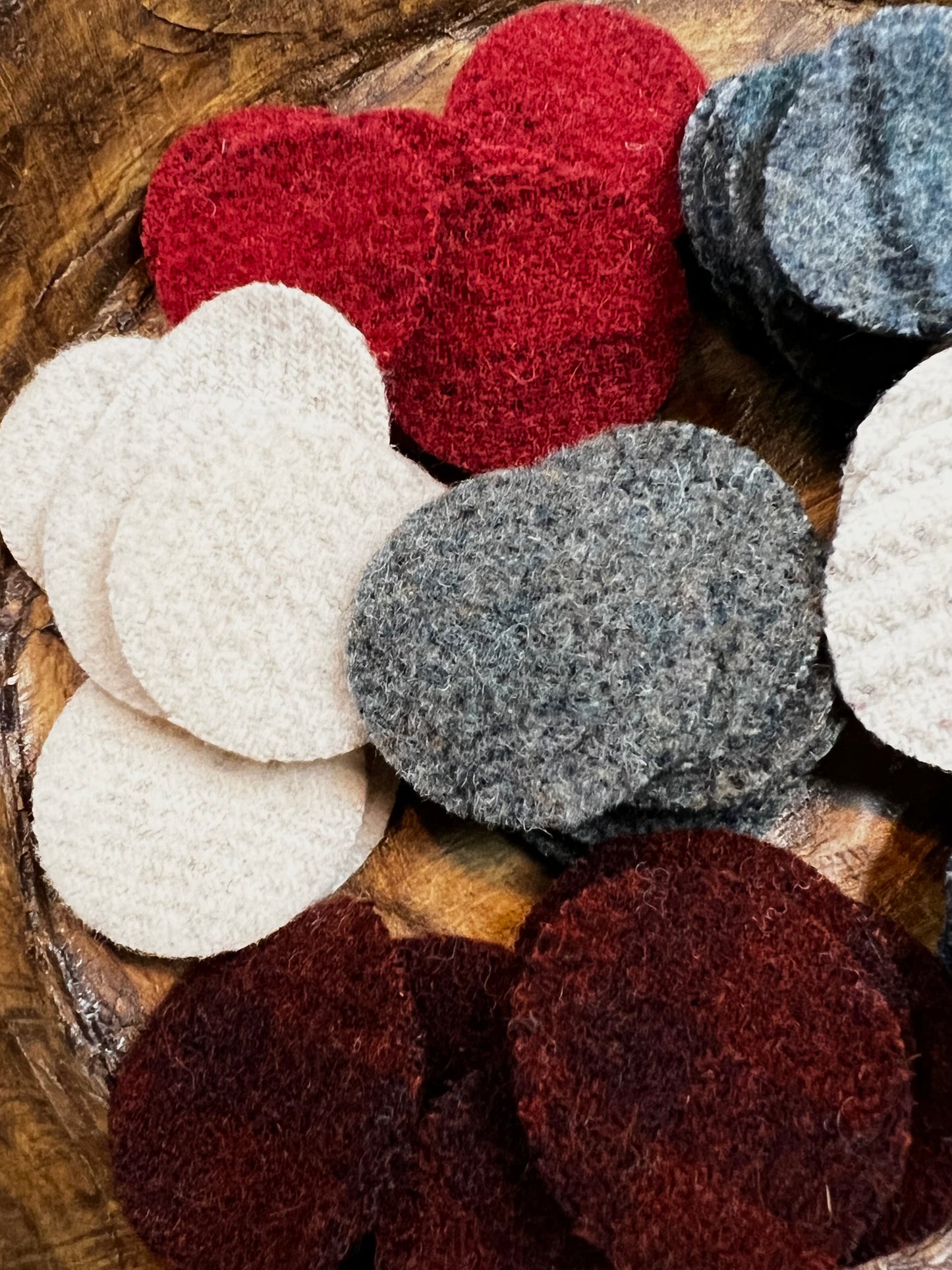 WOOL PENNY CIRCLES, 1.5”, Assorted Colors
