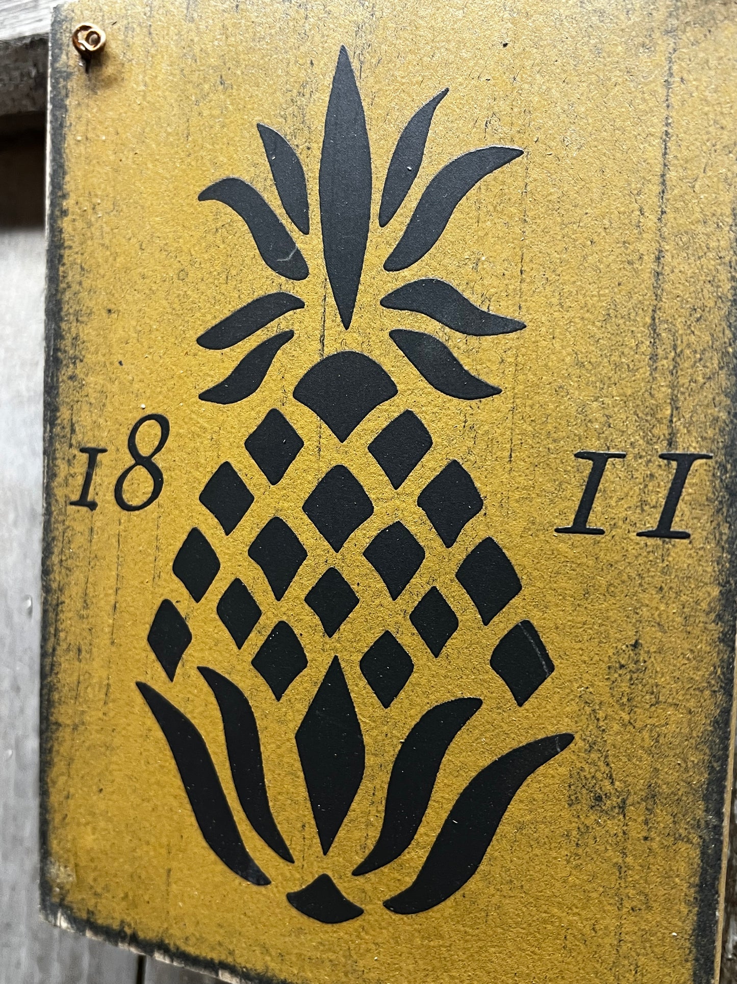 Hanger, 5"x 7". PINEAPPLE