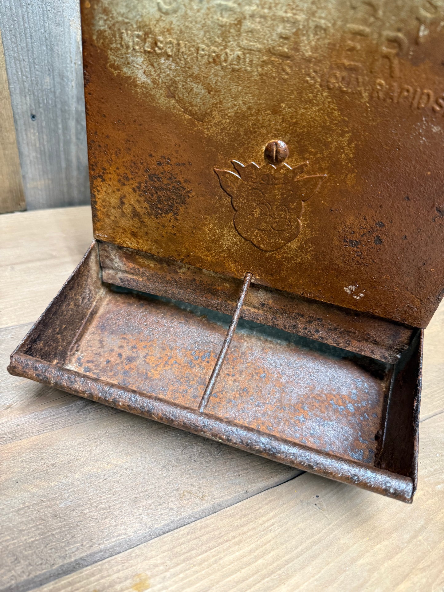 PIG FEEDER, Sanitary