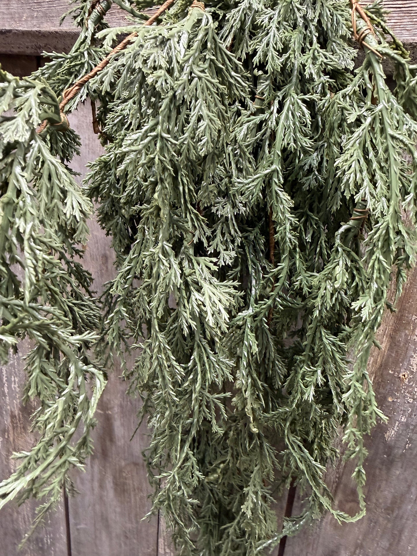 Dripping Garland, 17.5", DARK GREEN JUNIPER