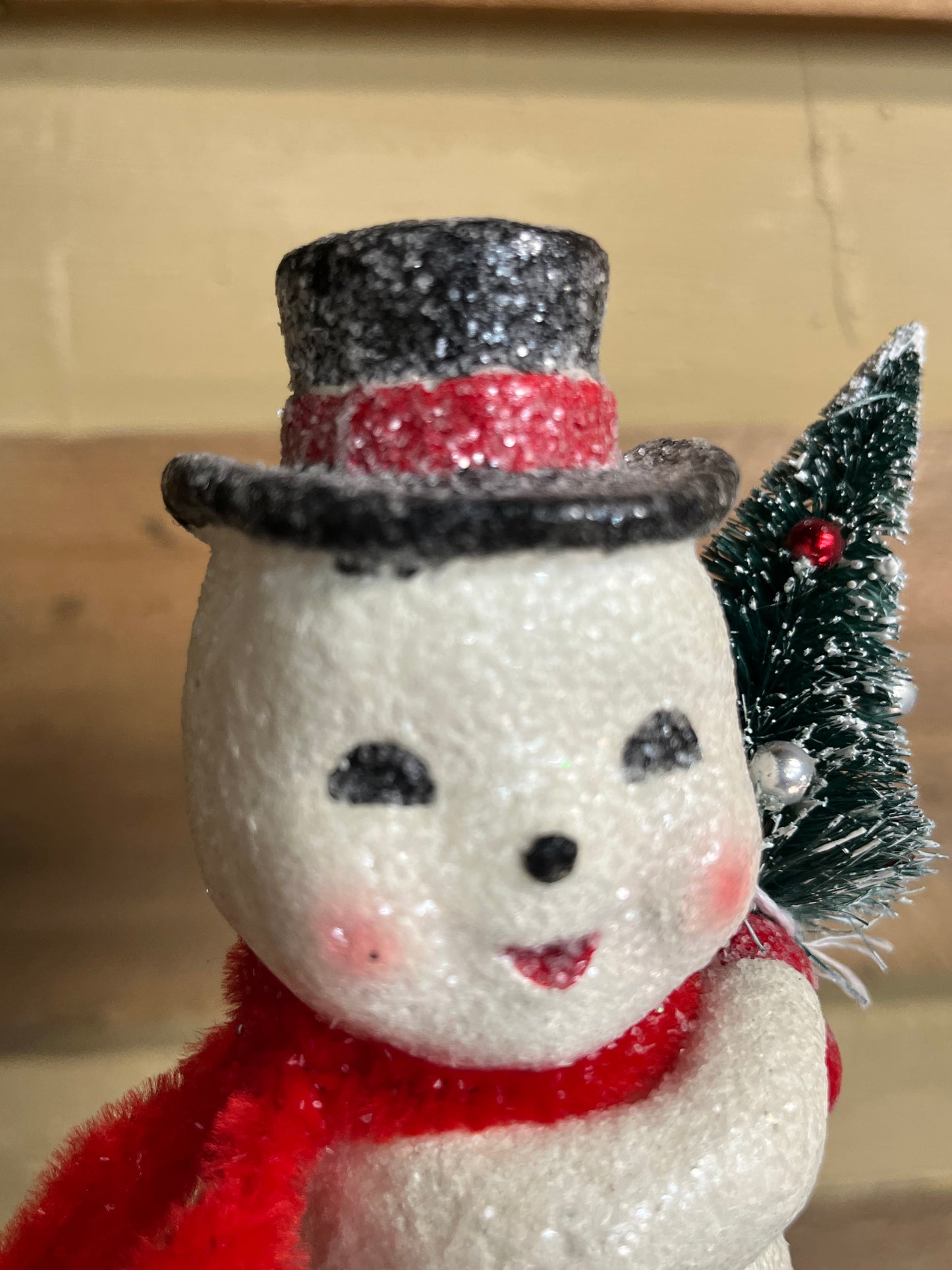 Figurine, 8", SNOWMAN W/ TREE