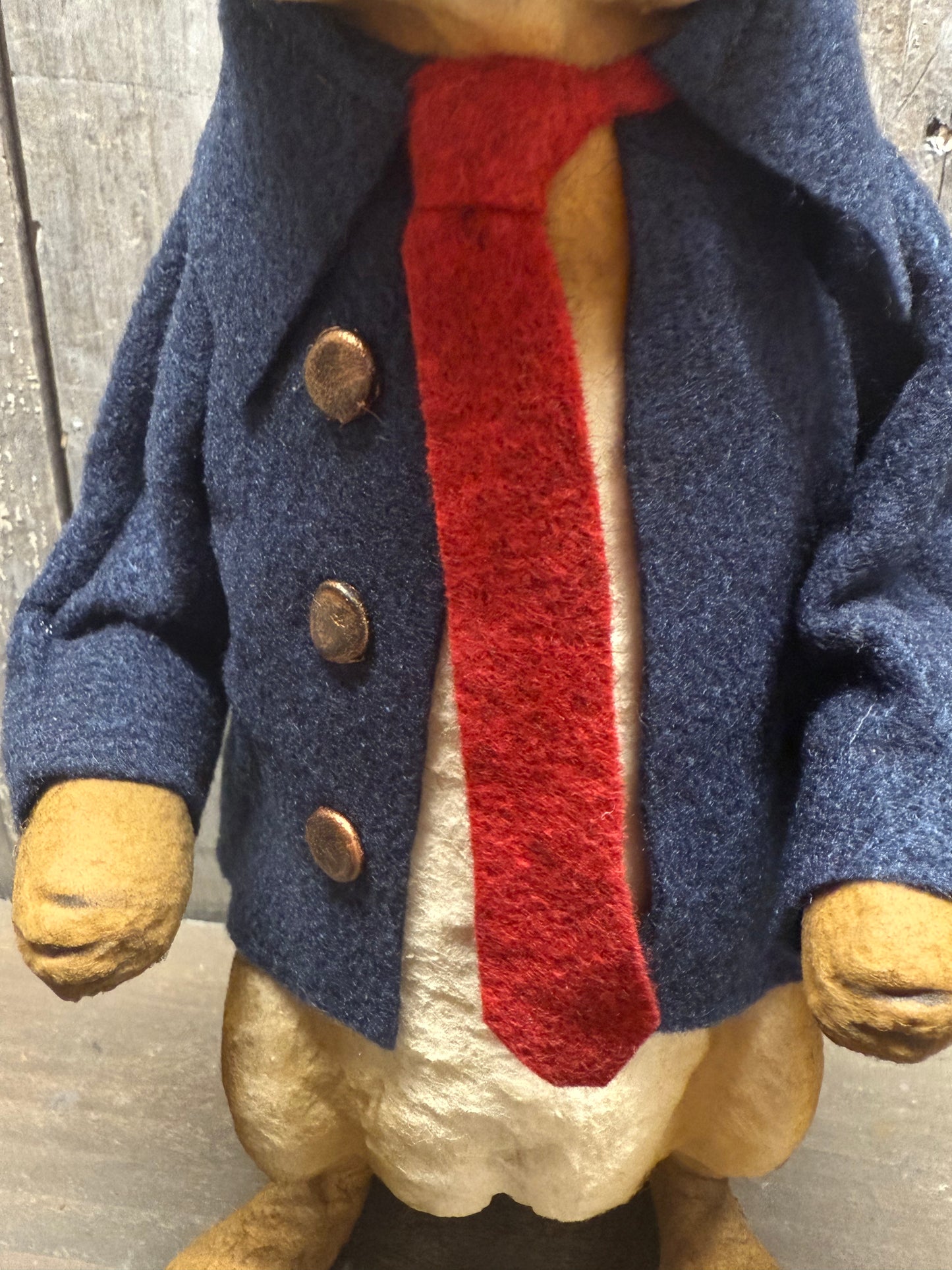 PETER RABBIT, Large