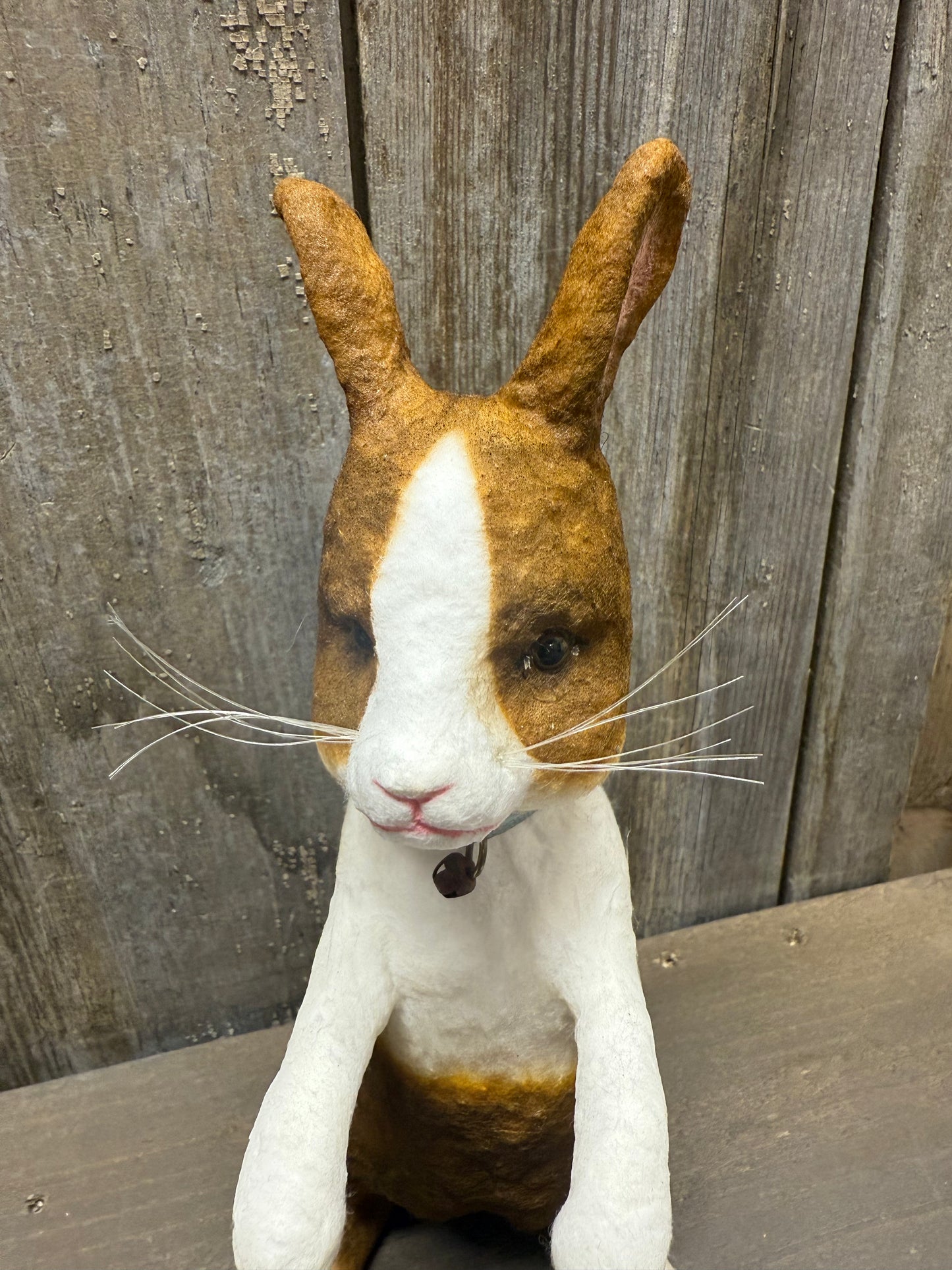 SMALL STANDING RABBIT, Assorted