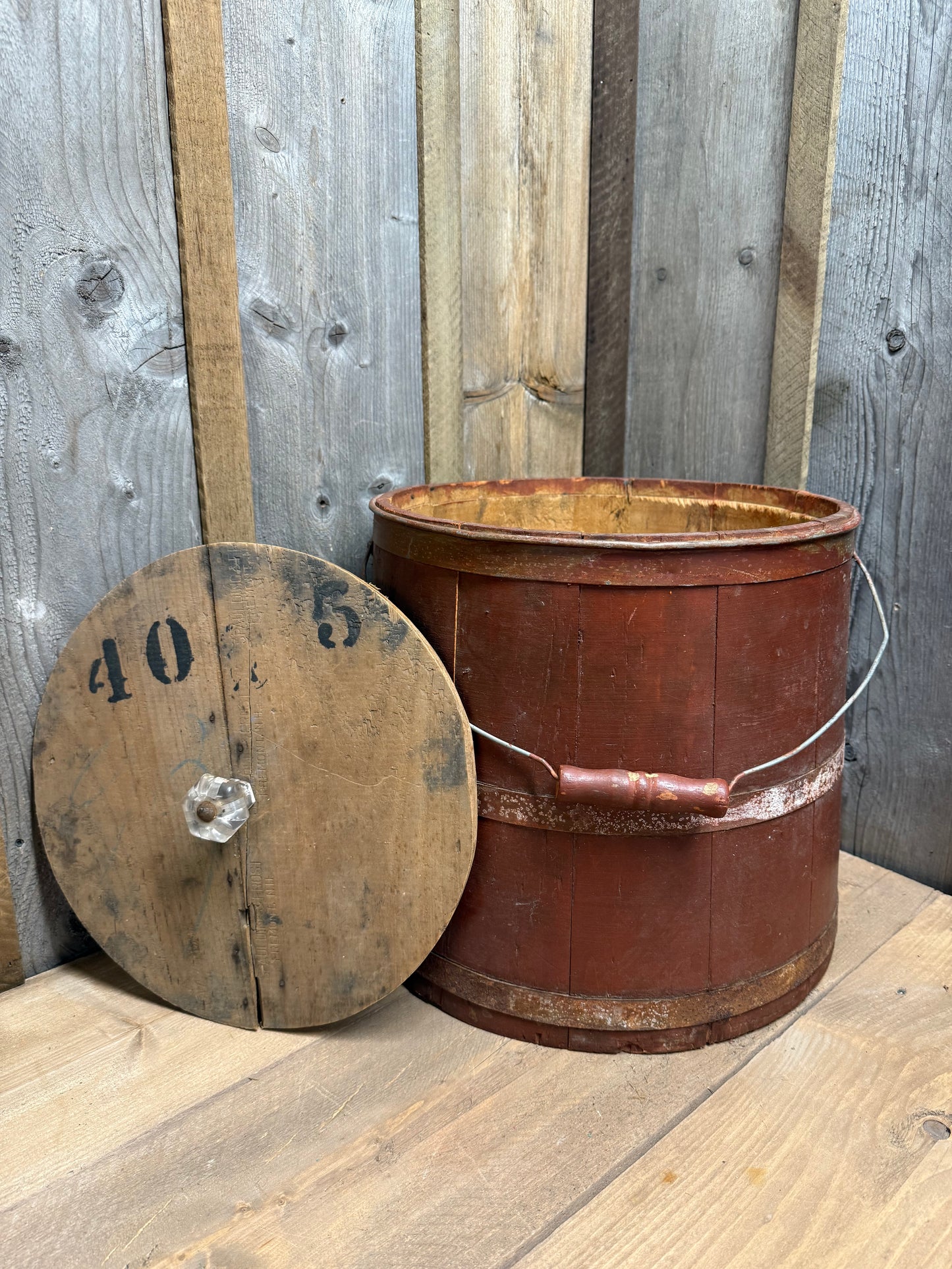 FIRKIN, Red