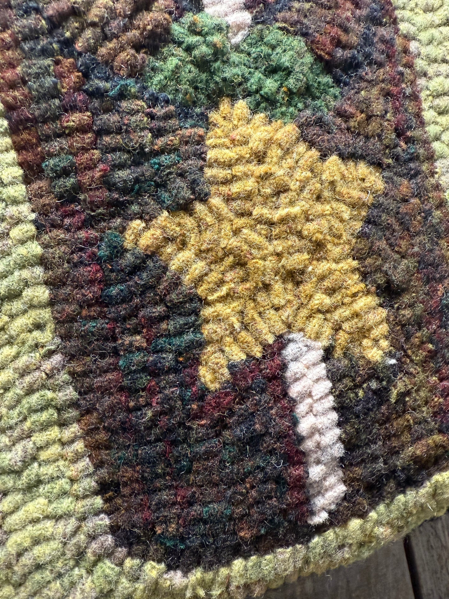 Class, 7/12, Rug Hooking, PRIMITIVE SANTA & STAR