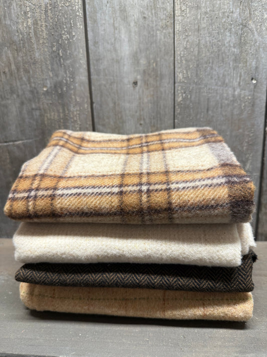 Wool Bundle, Unwashed, ACORN