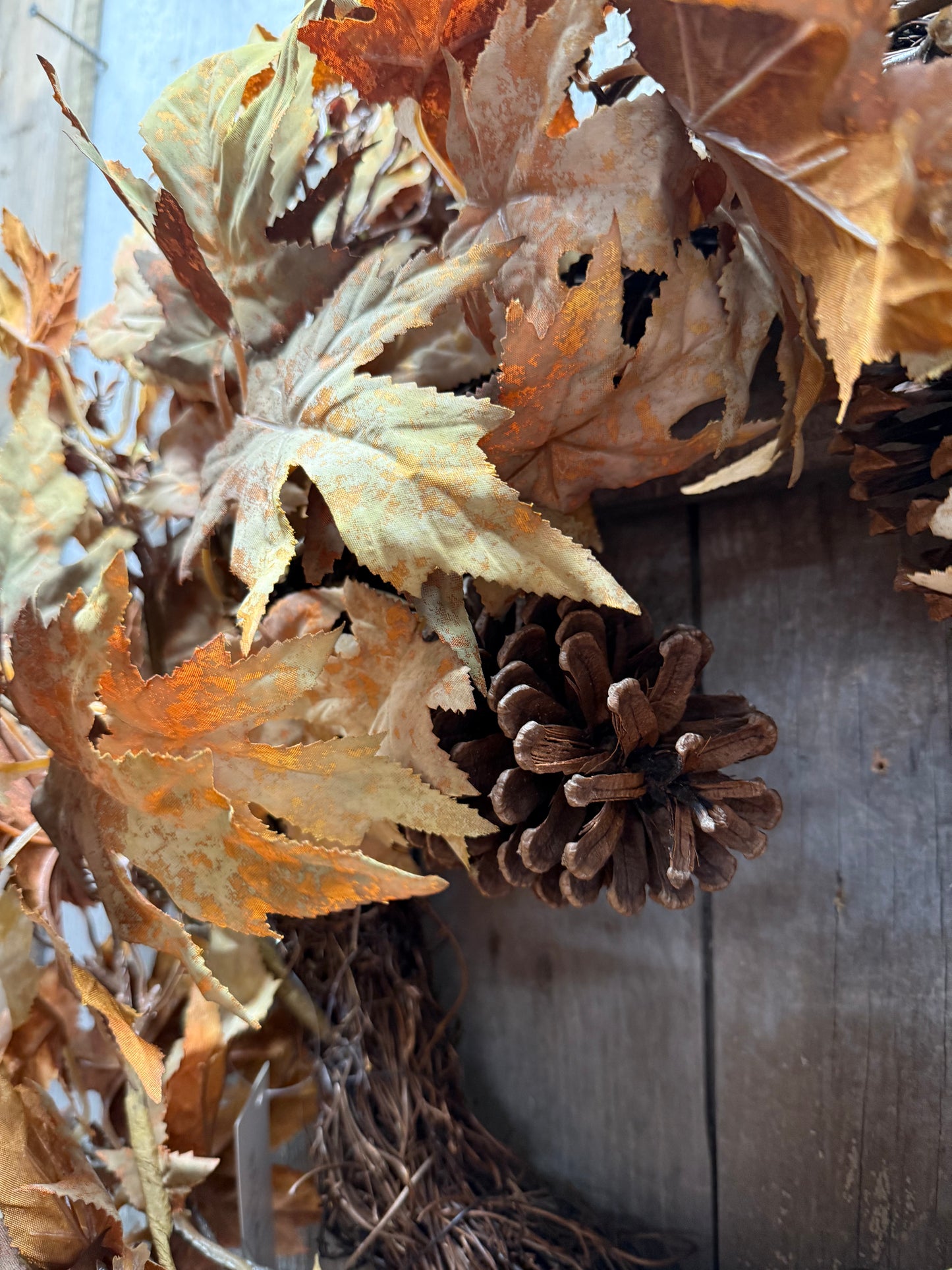 Wreath, 28", EARTHY MAPLE