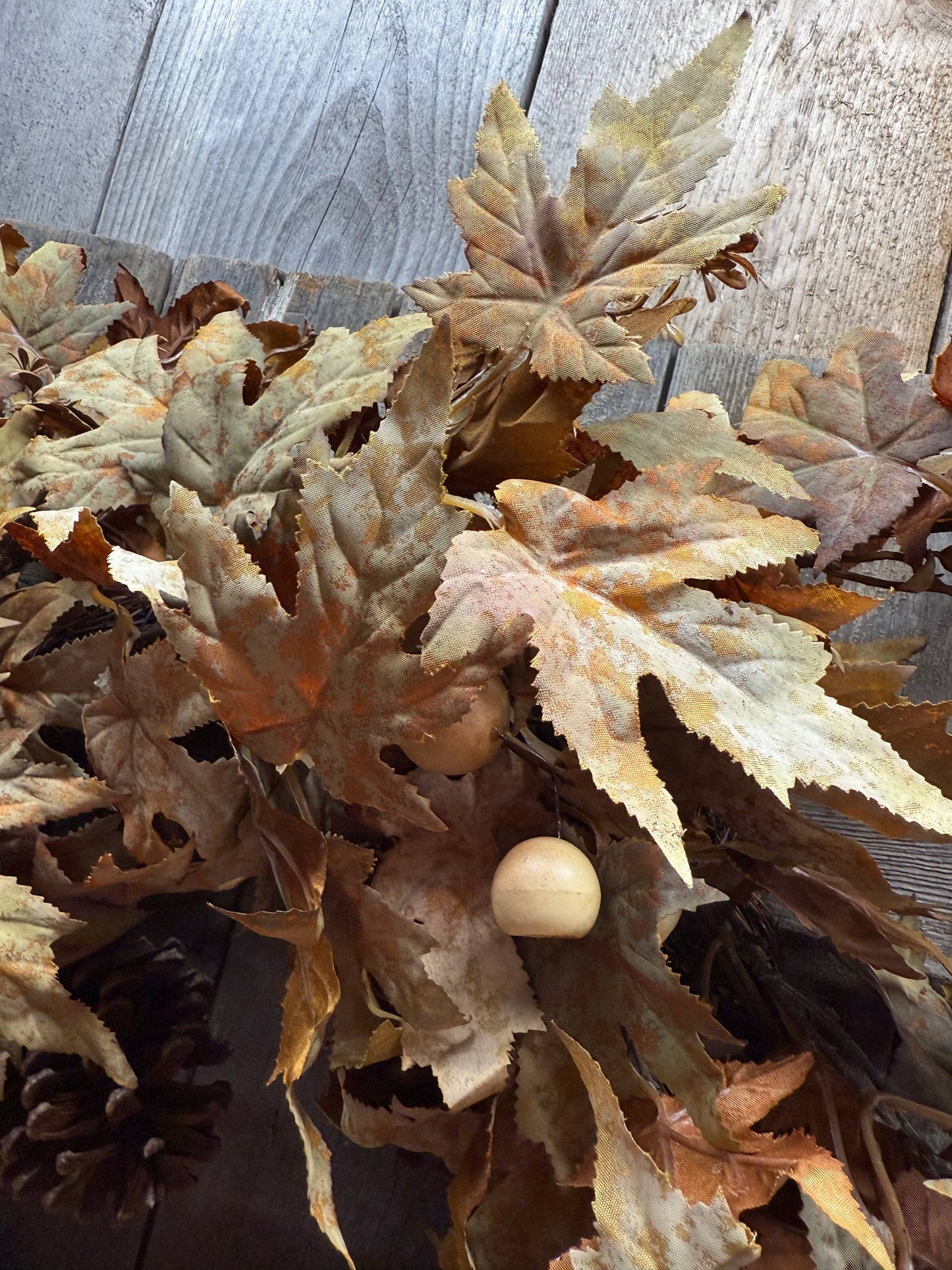 Wreath, 28", EARTHY MAPLE