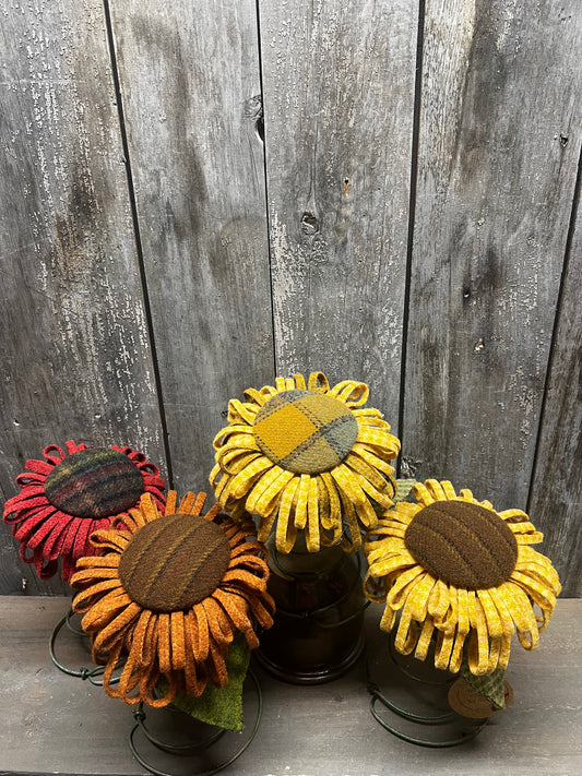 Wool Sunflower, 6" BEDSPRING