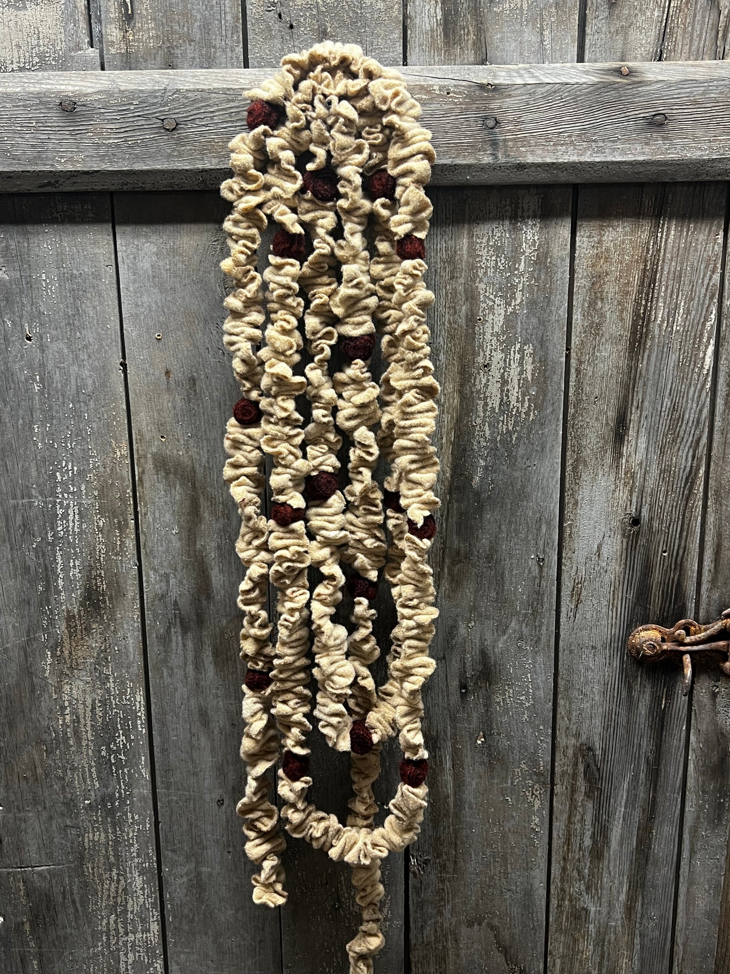 Class, Saturday, 11/23, Dimensional Wool, POPCORN & CRANBERRY GARLAND