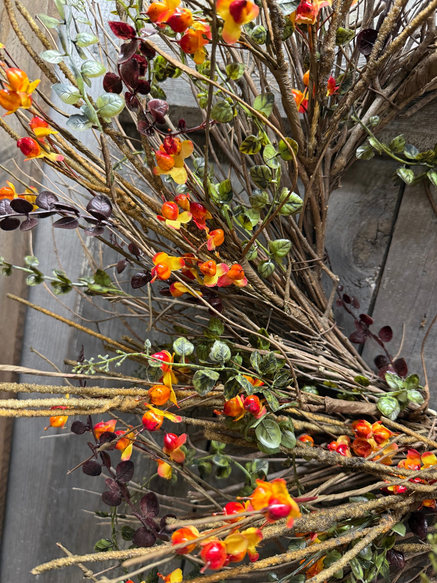 Wreath, 26”, RUSTIC BITTERSWEET
