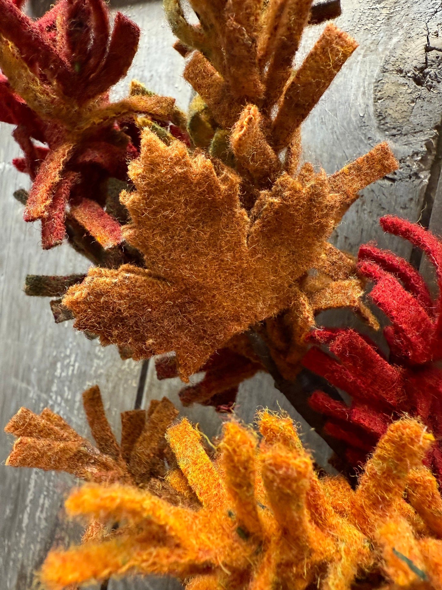 Wreath, Wool, 14", FALL LEAVES