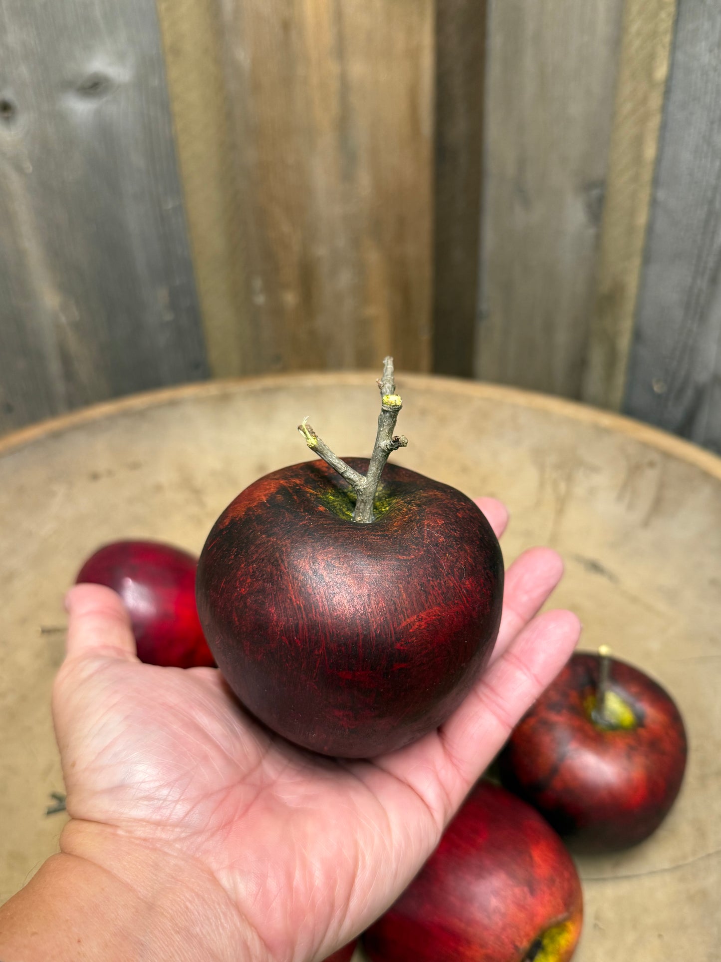 Apple,  DIRTY ROUND