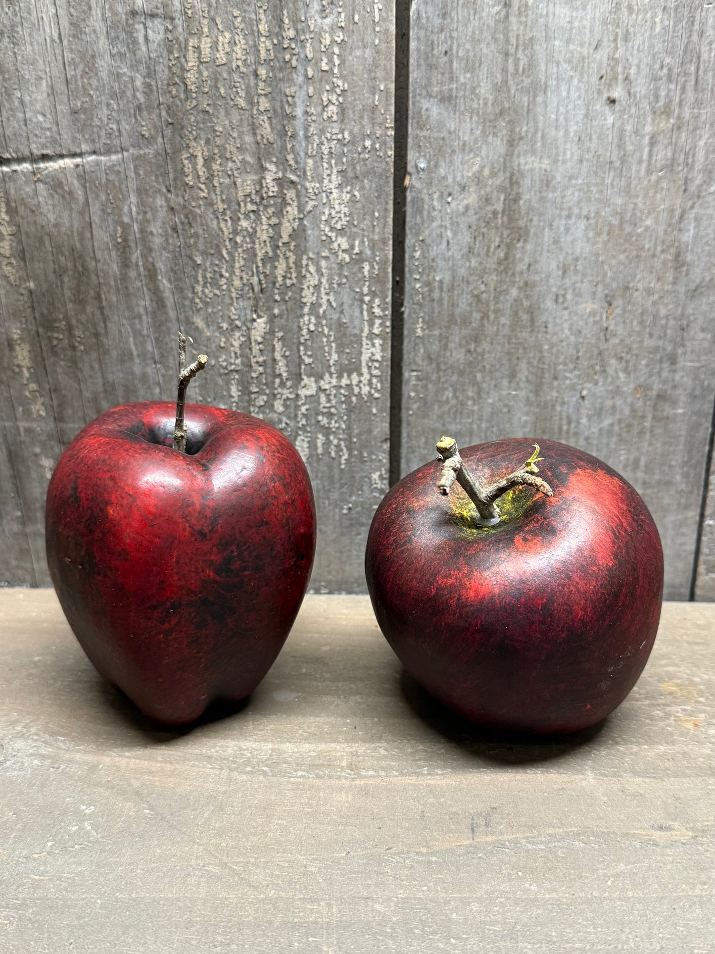 Apple, "BRUISED" & DIRTY