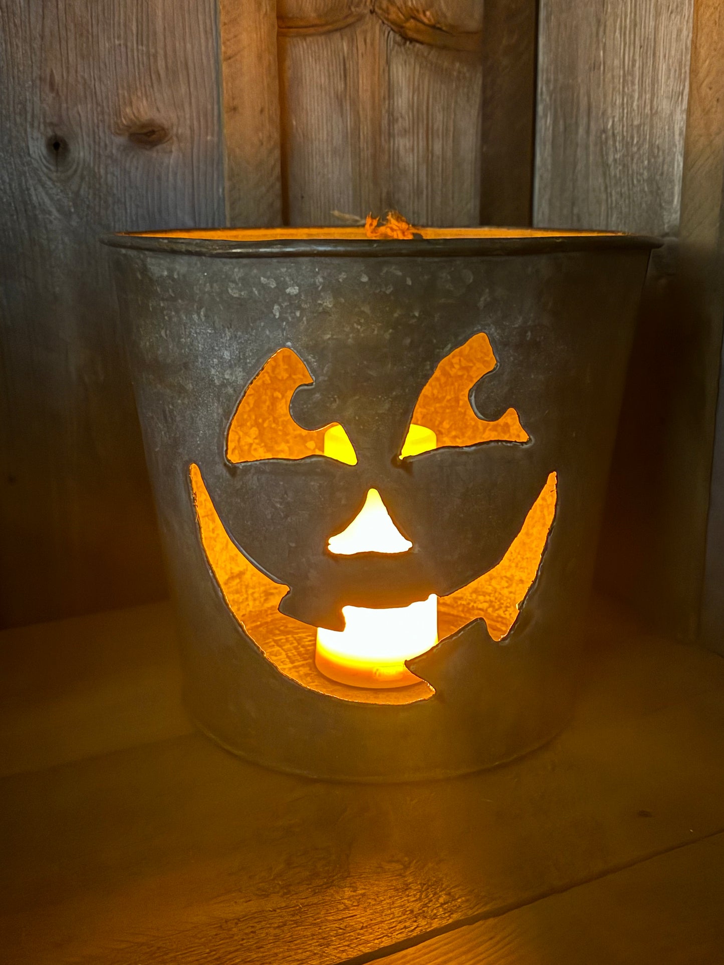Bucket, JACK O' LANTERN