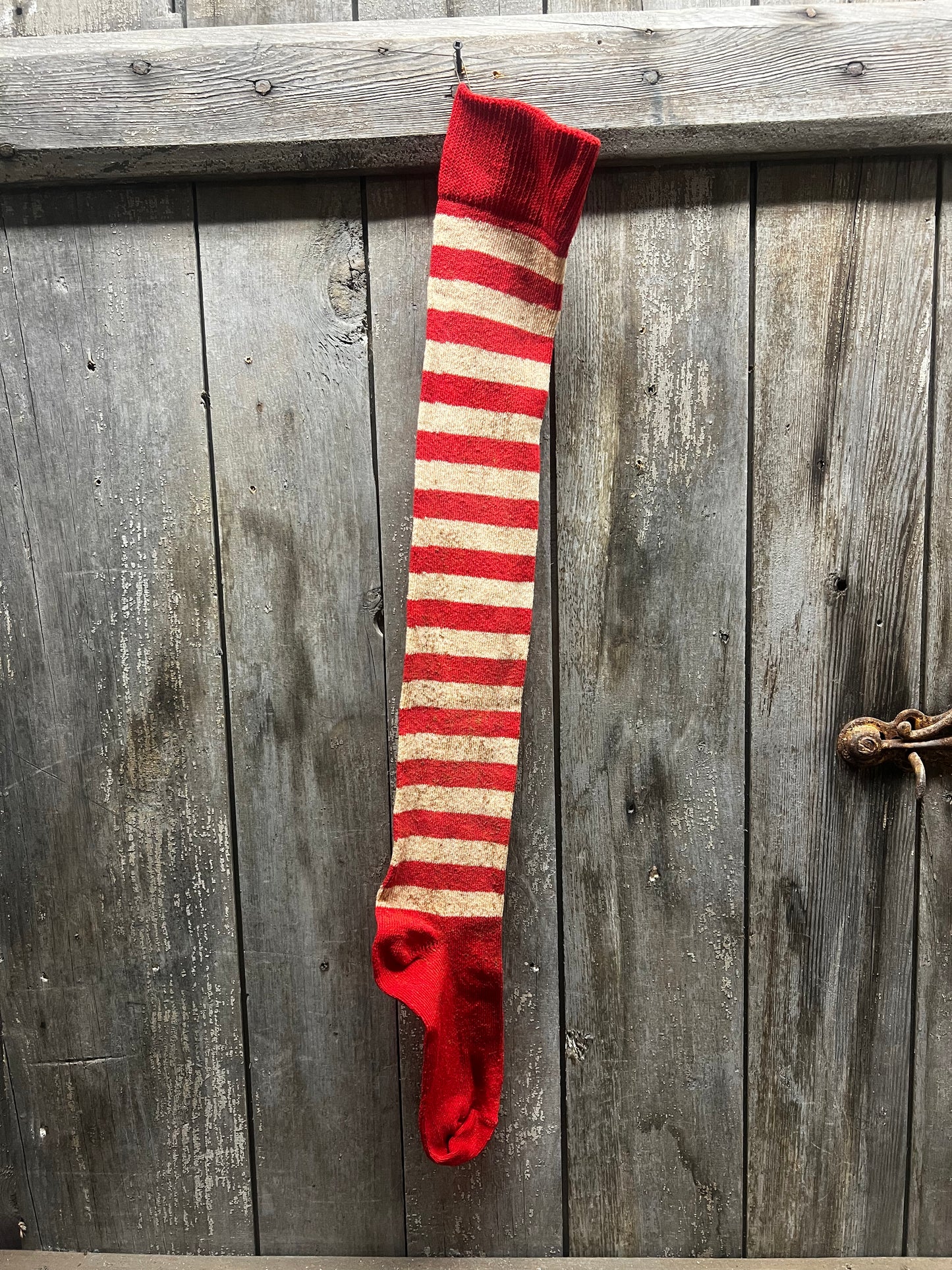 Stocking, Cotton, 27", RED & CREAMY WHITE STRIPE