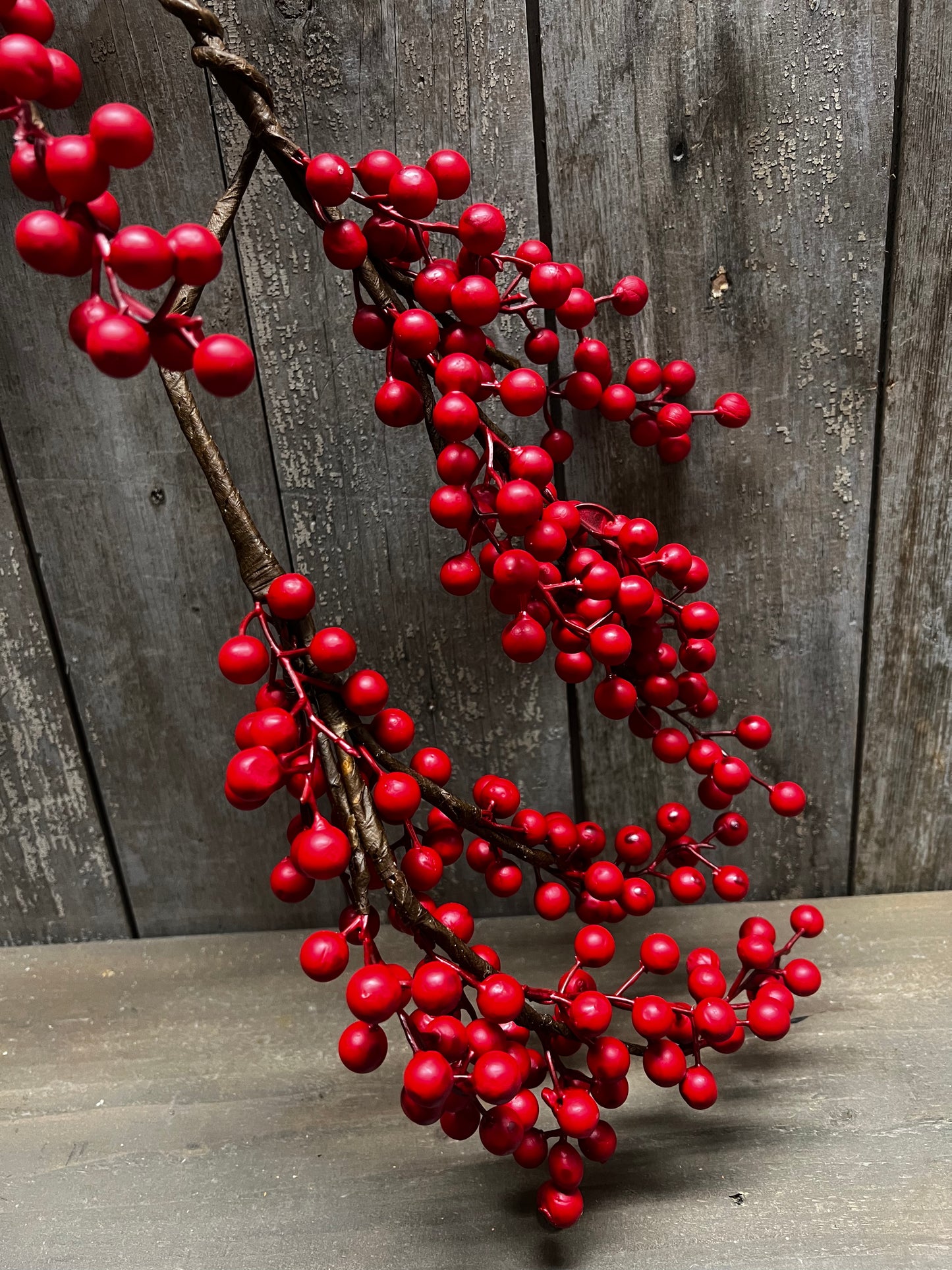 Weatherproof Berries, Matte Finish, 5' GARLAND