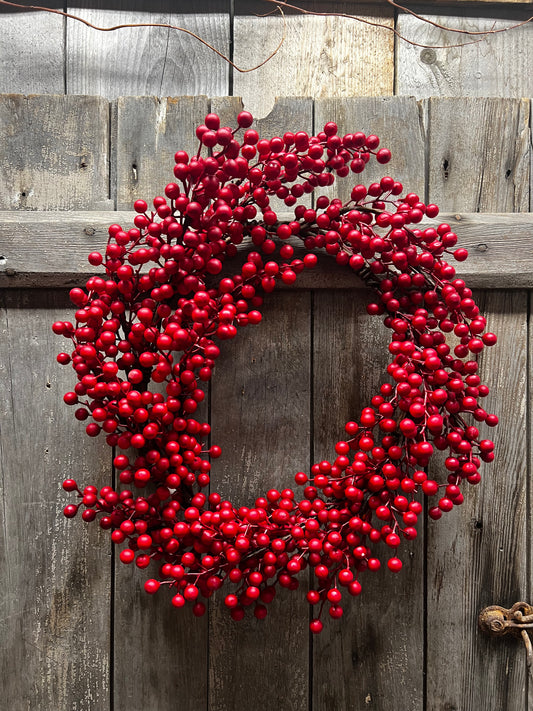 Weatherproof Berries, Matte Finish, 18" WREATH