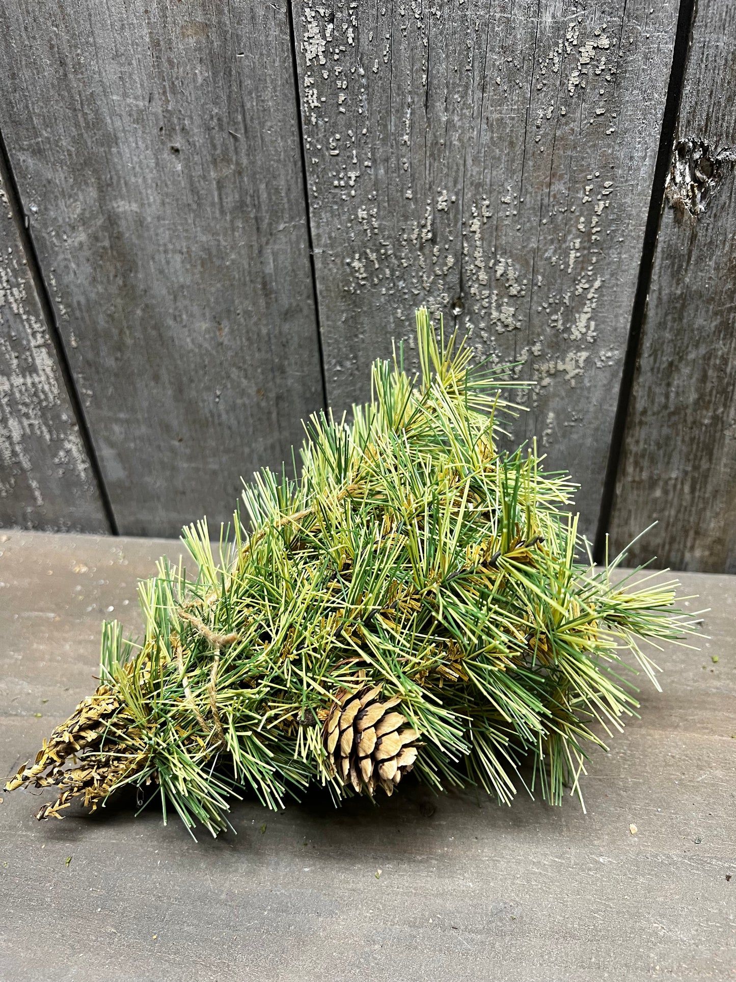 Pine Bouquet, 12 STEMS