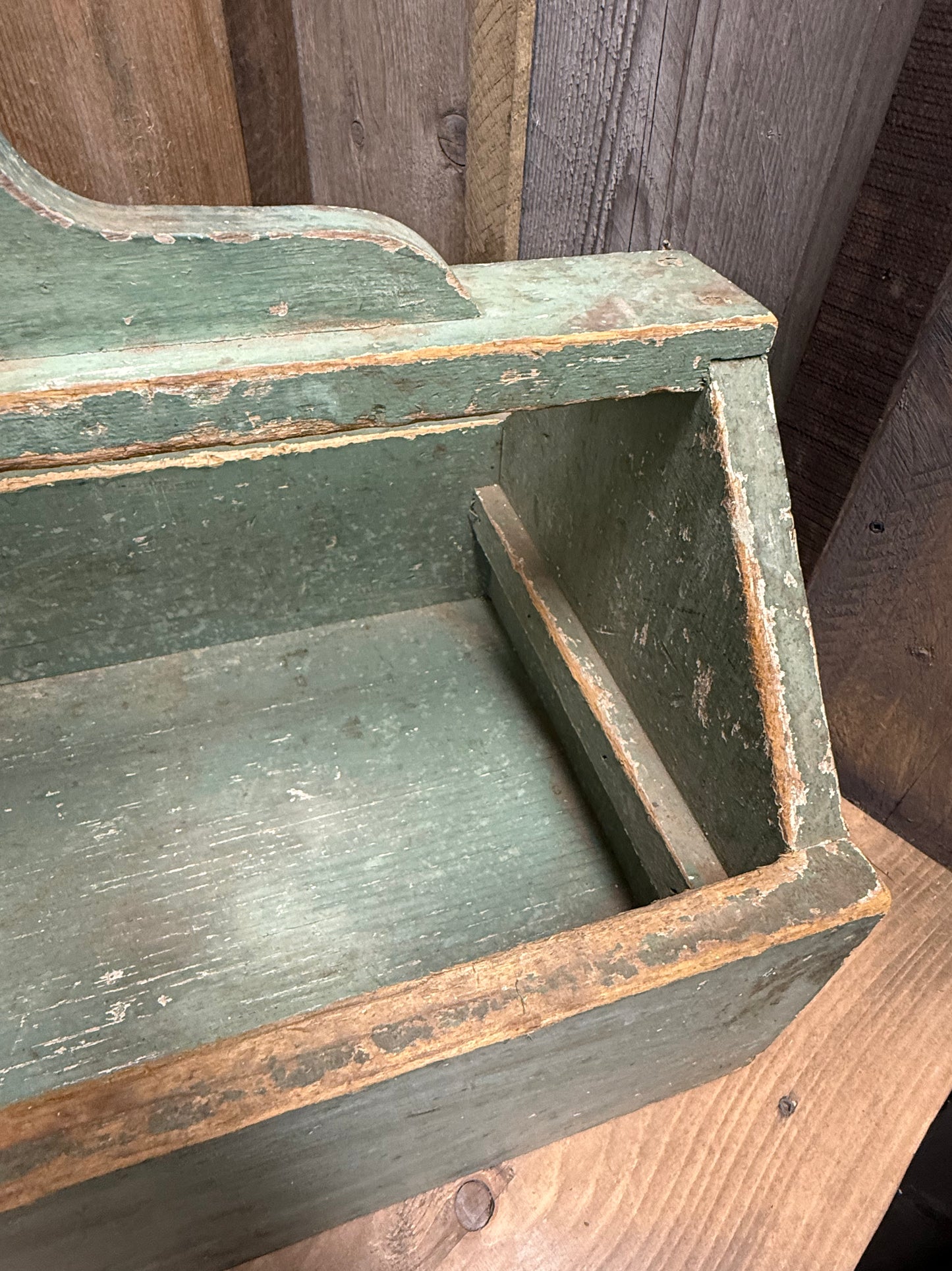TOTE, 20", Pale Green Paint