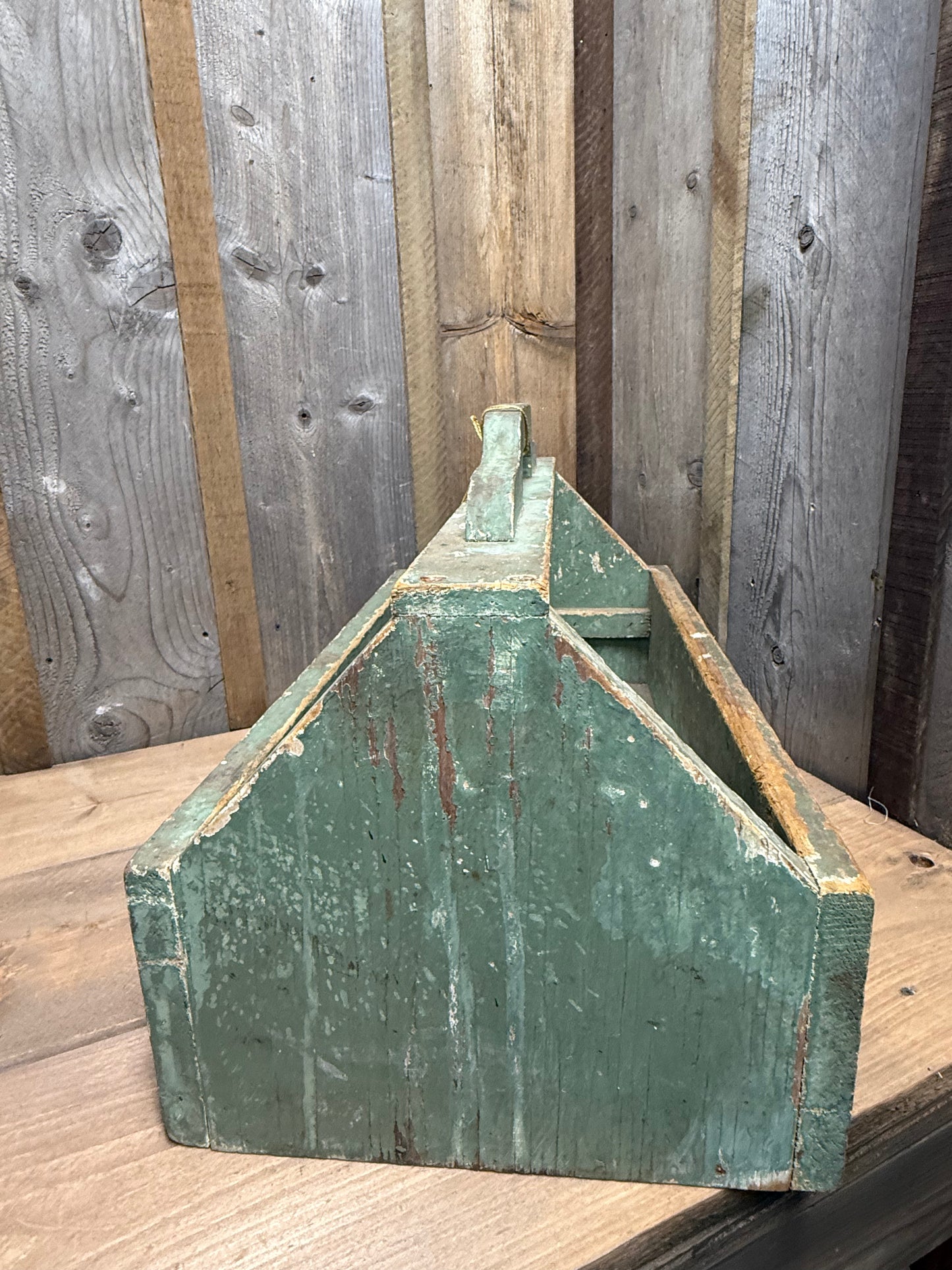 TOTE, 20", Pale Green Paint