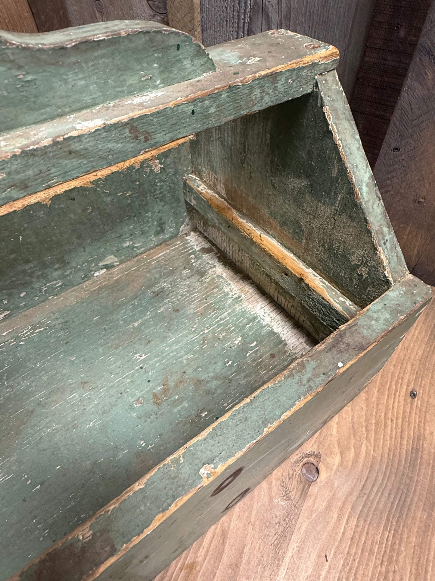 TOTE, 20", Pale Green Paint
