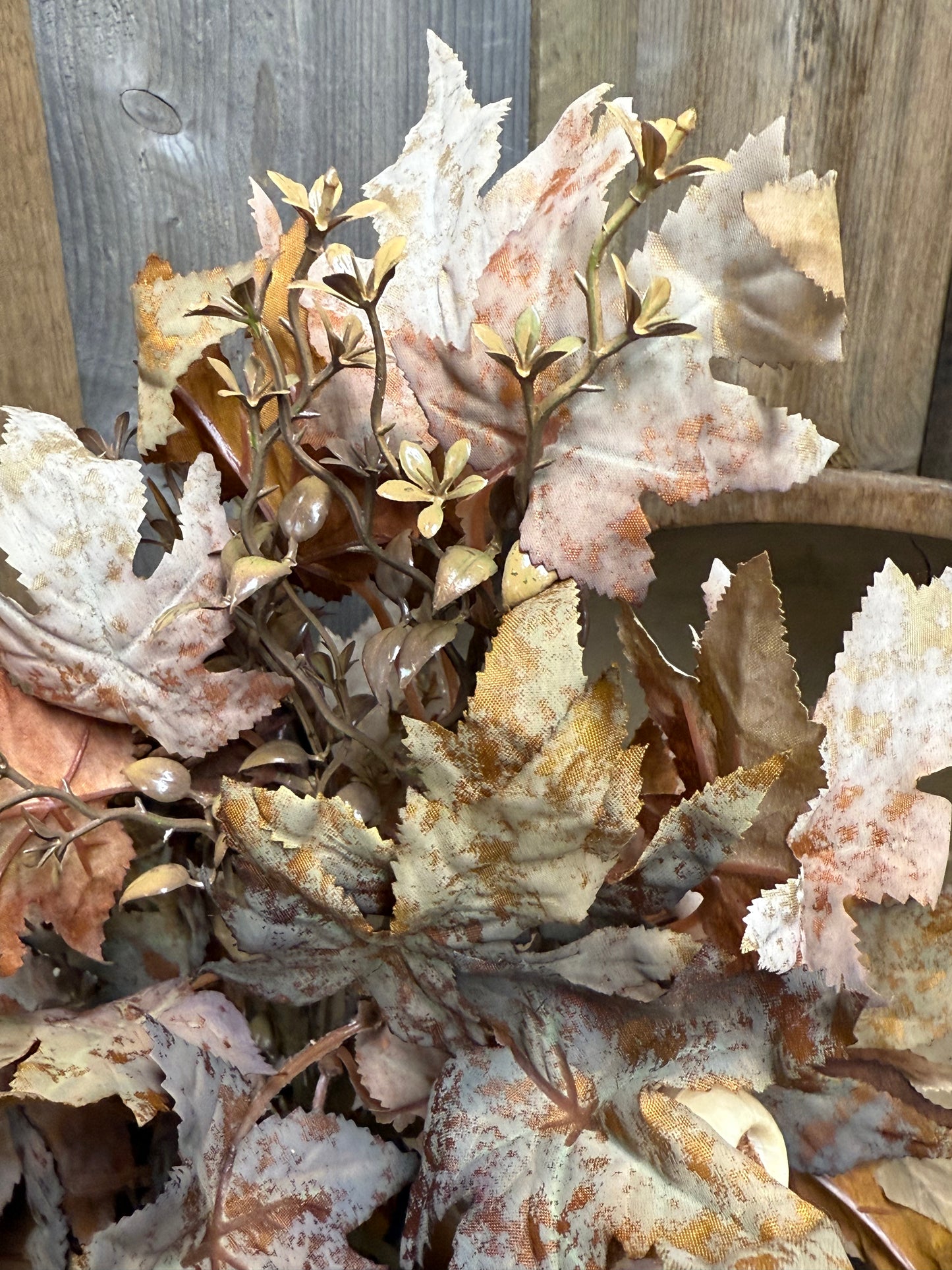 Bush, 18",  EARTHY MAPLE