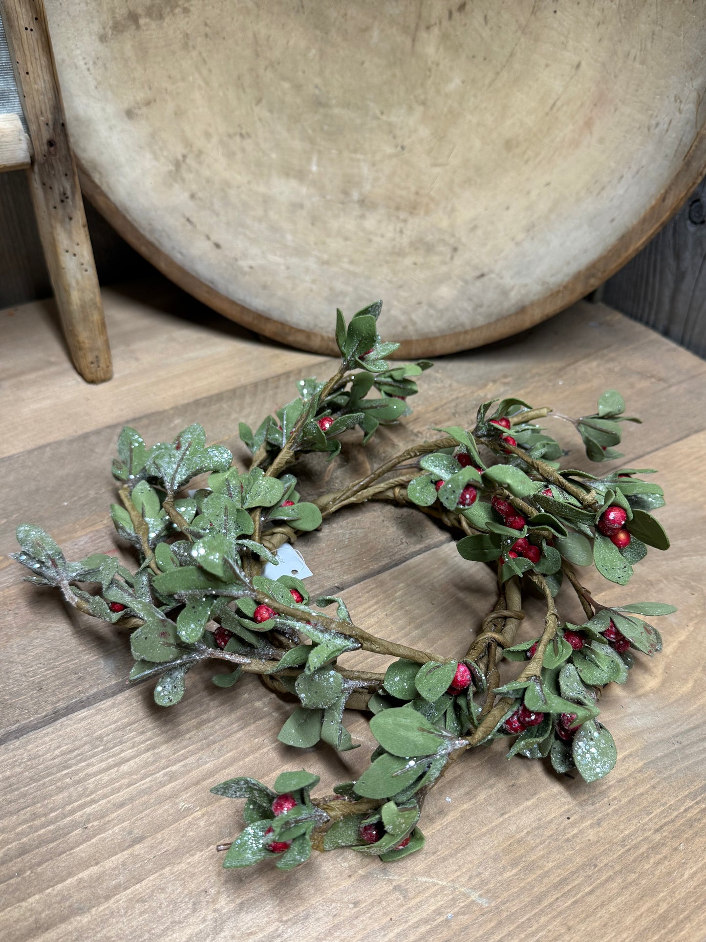 Candle Ring, 4.5" Inner Ring, GREEN LEAF & RED BERRY