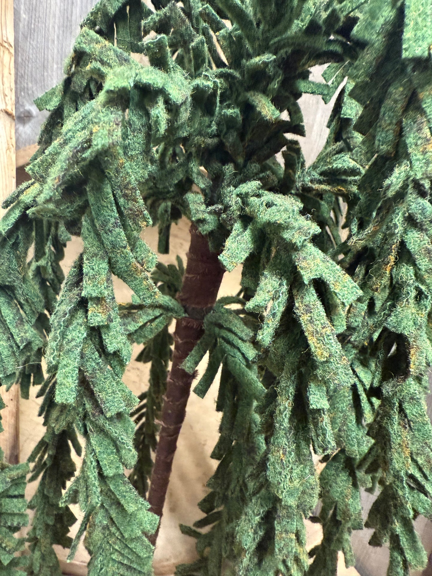 WILLOW TREE, Wool