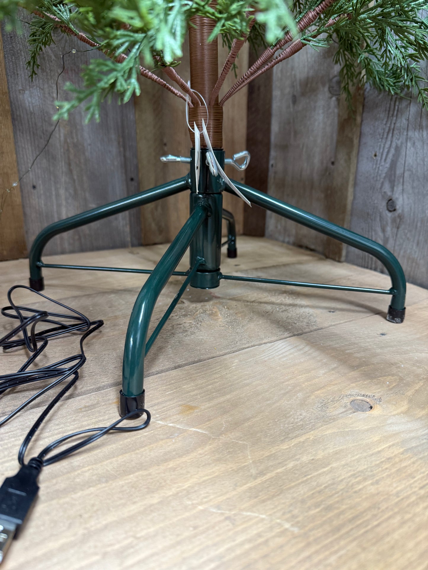 Tree, AIRY, 4' or 6'
