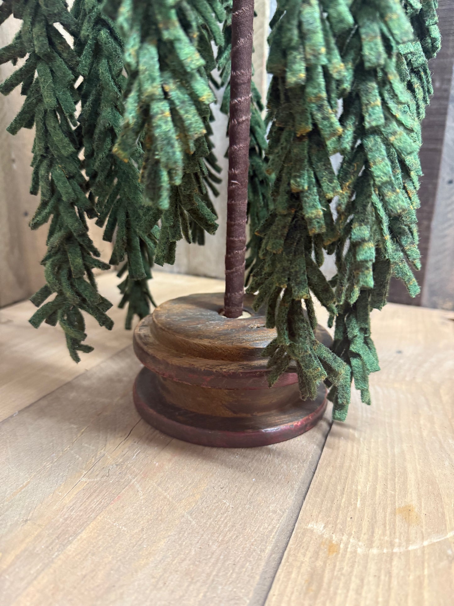WILLOW TREE, Wool