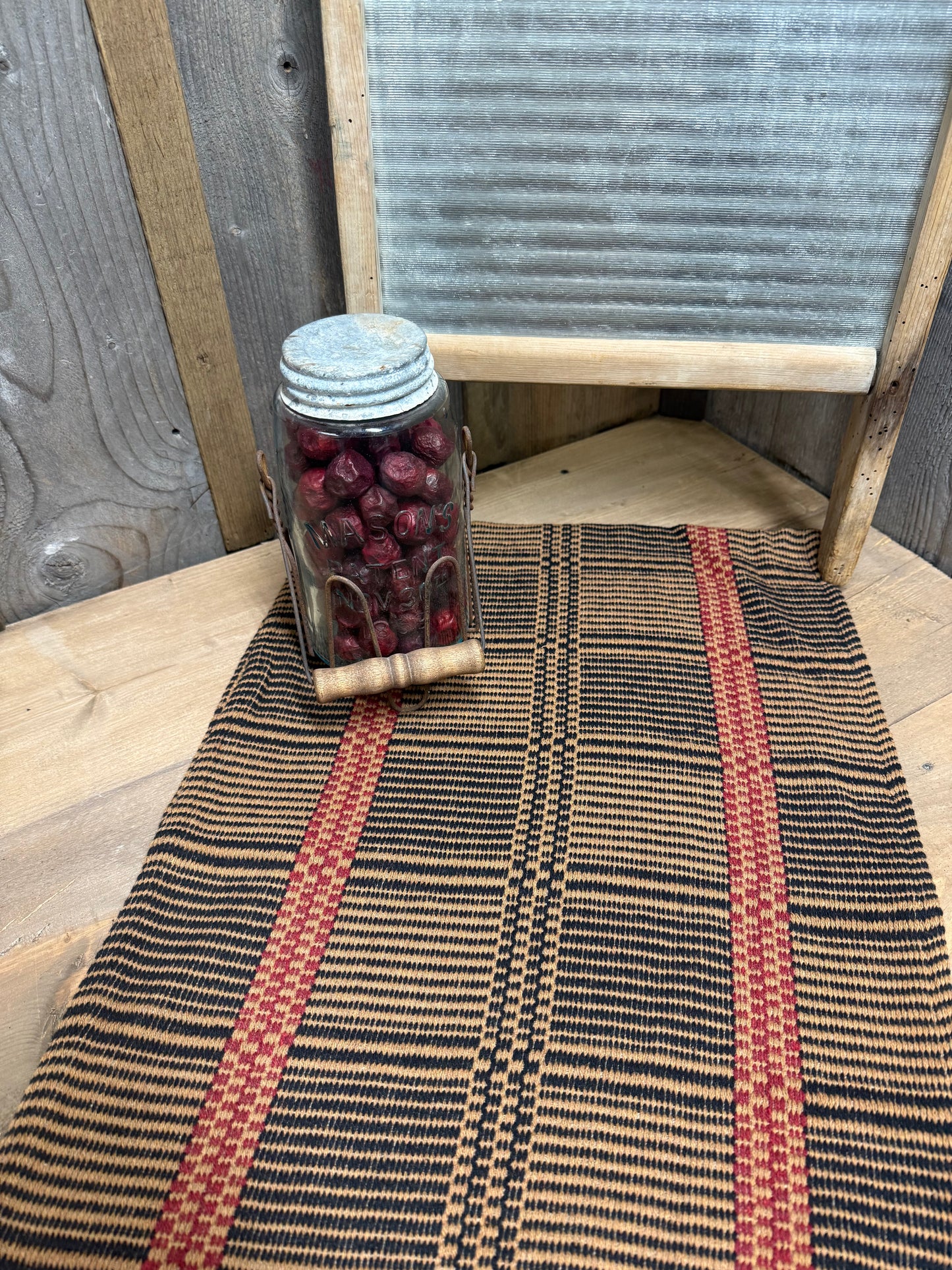Runner, FHW, LOG CABIN