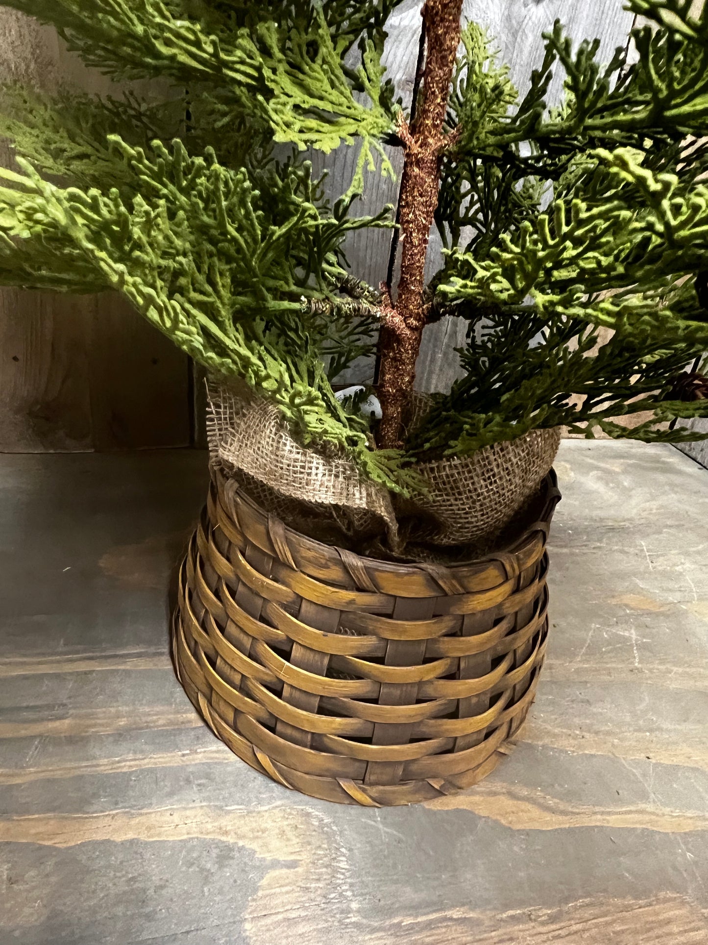 Tree Skirt Basket, MEDIUM