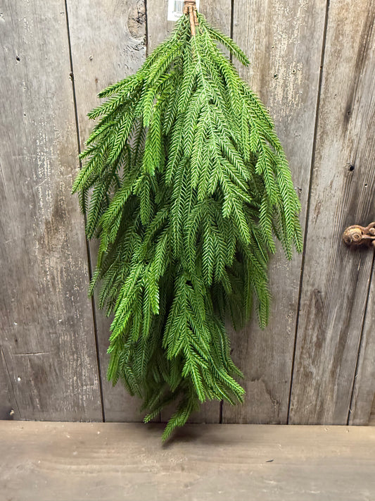 Teardrop Swag, 28", SOFT TOUCH NORFOLK PINE