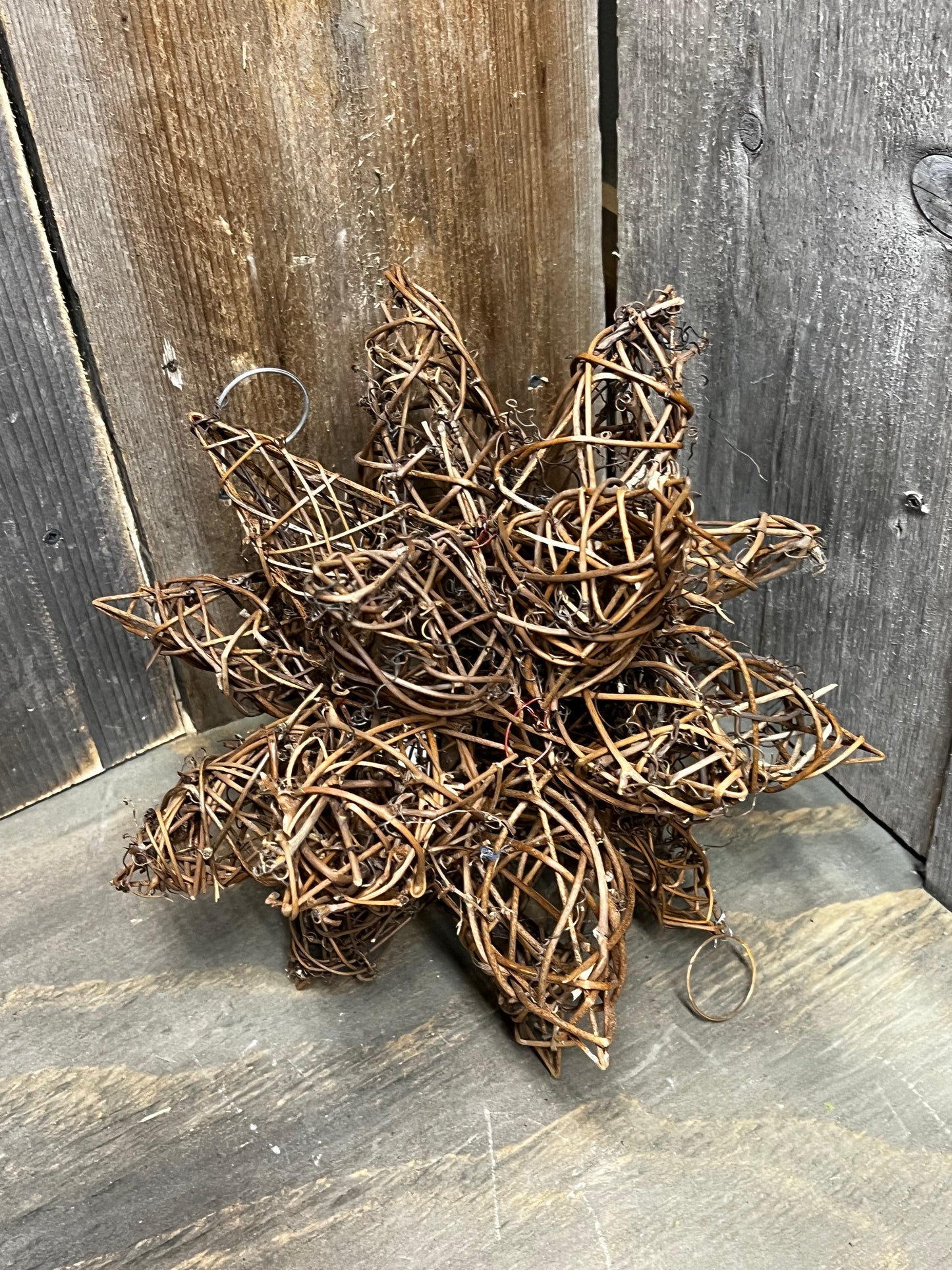 MORAVIAN TWIG STAR, 10”