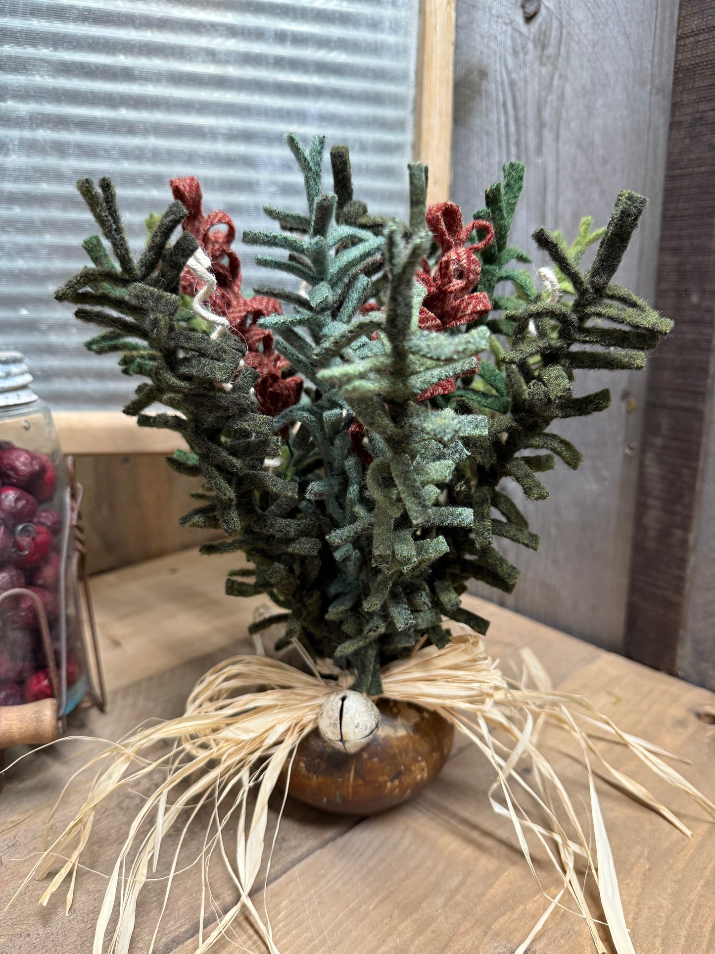 Wool Spray, 11.5", VINTAGE BASE