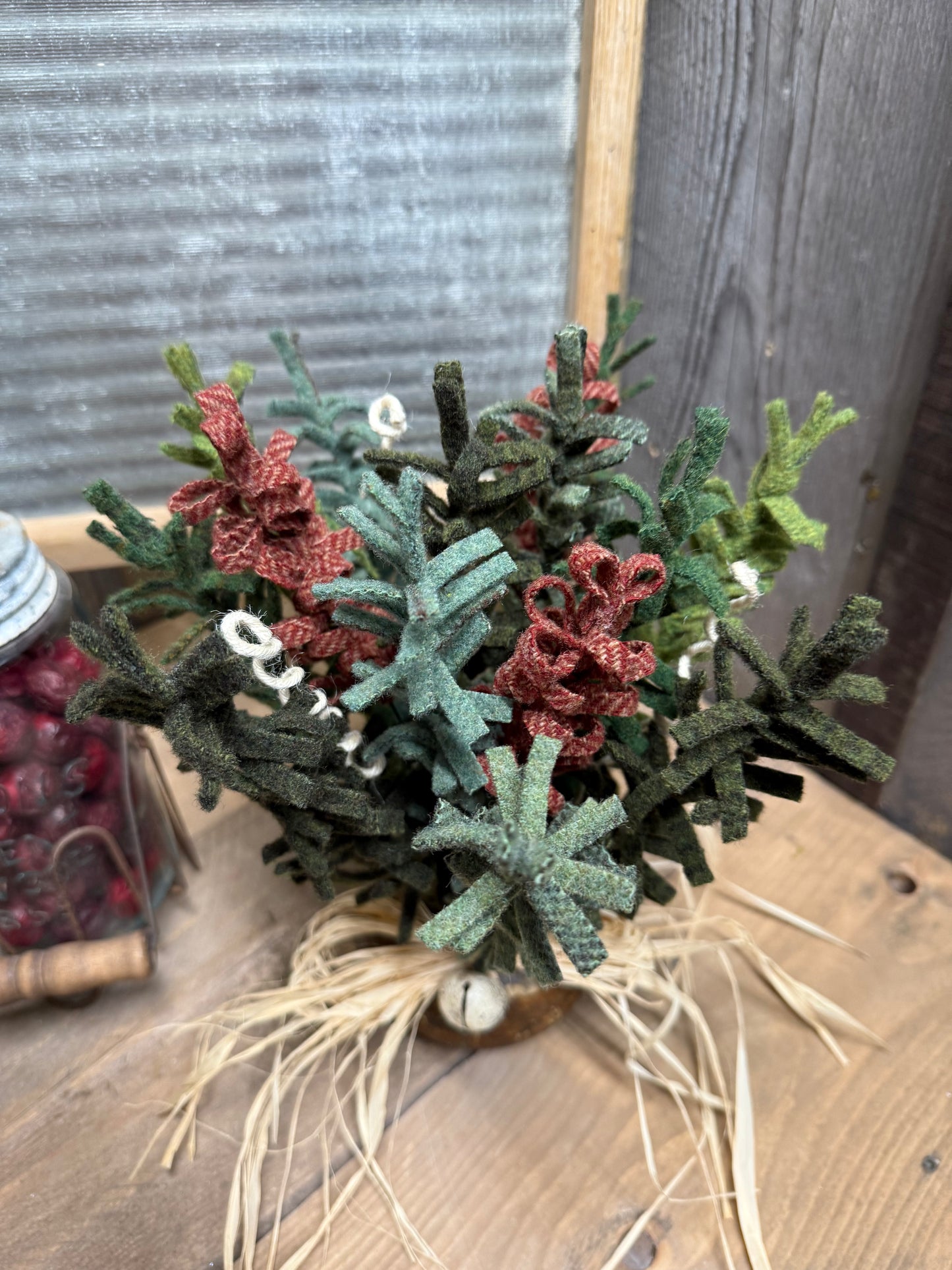 Wool Spray, 11.5", VINTAGE BASE