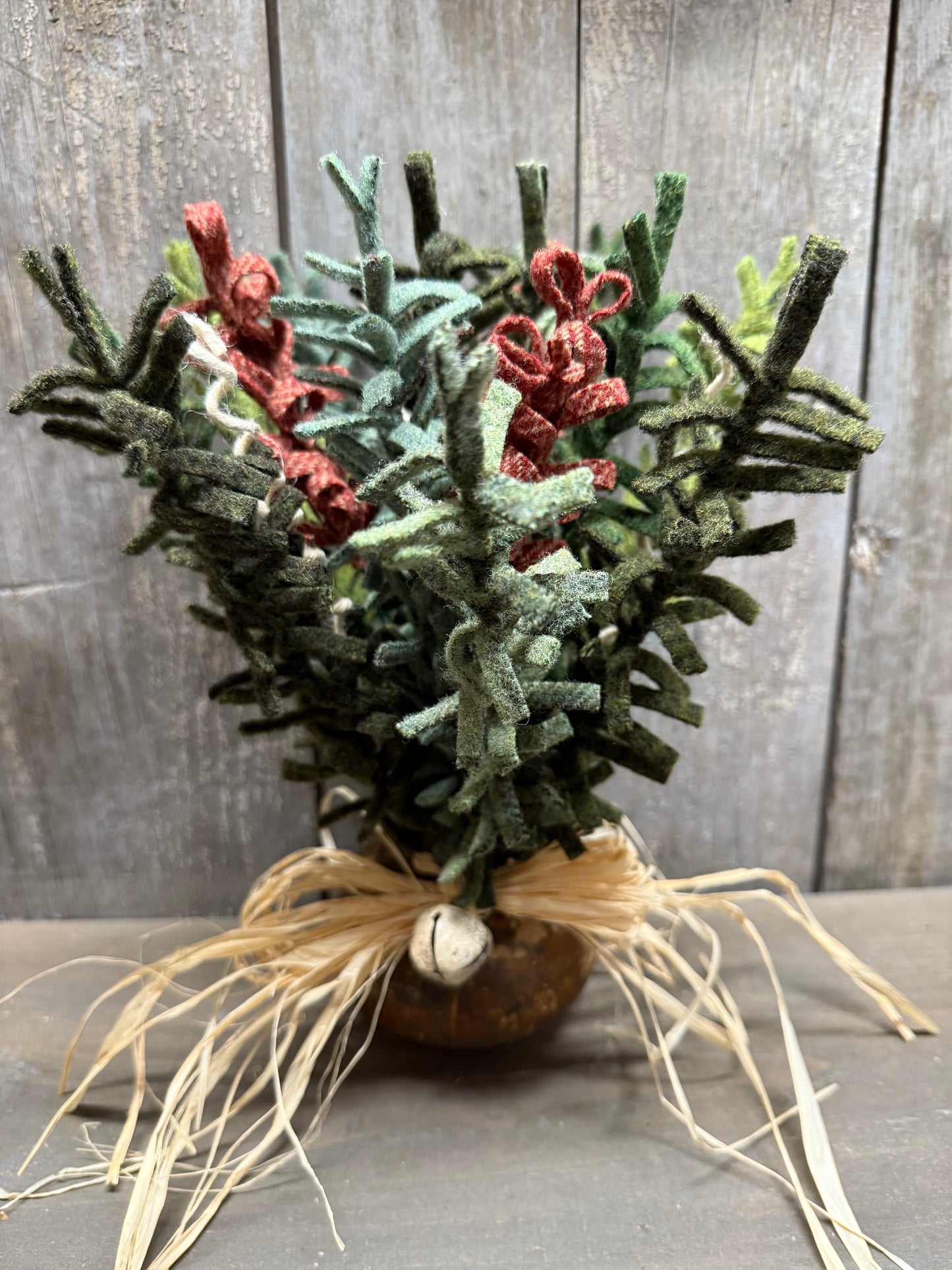 Wool Spray, 11.5", VINTAGE BASE