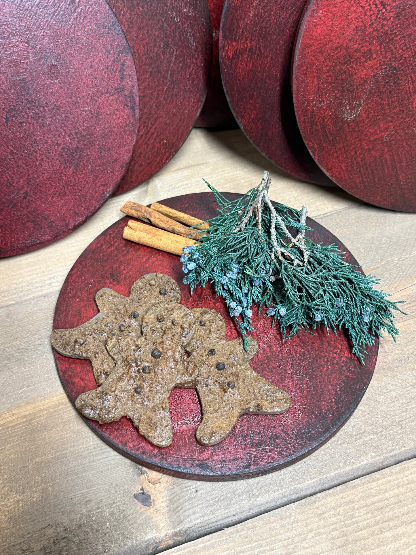 GINGERBREAD MEN PLATE