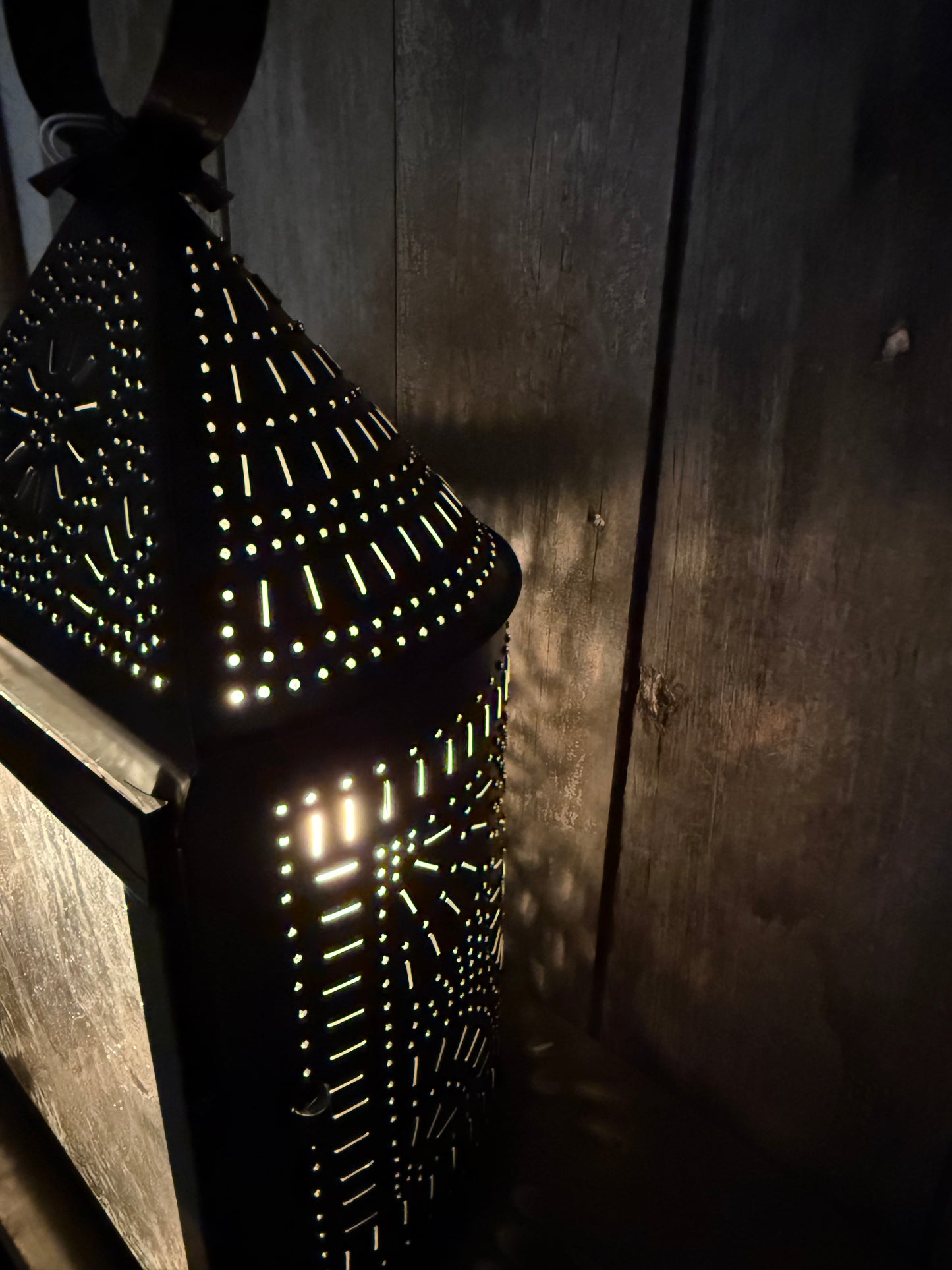 Lantern, HARBOR, Chisel Pattern